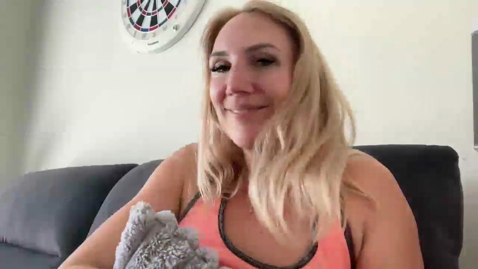 Gallery image thumbnail from Bellanoirxx's myfreecams stream on, 09/14/2026, 11:34 image 5 of 20
