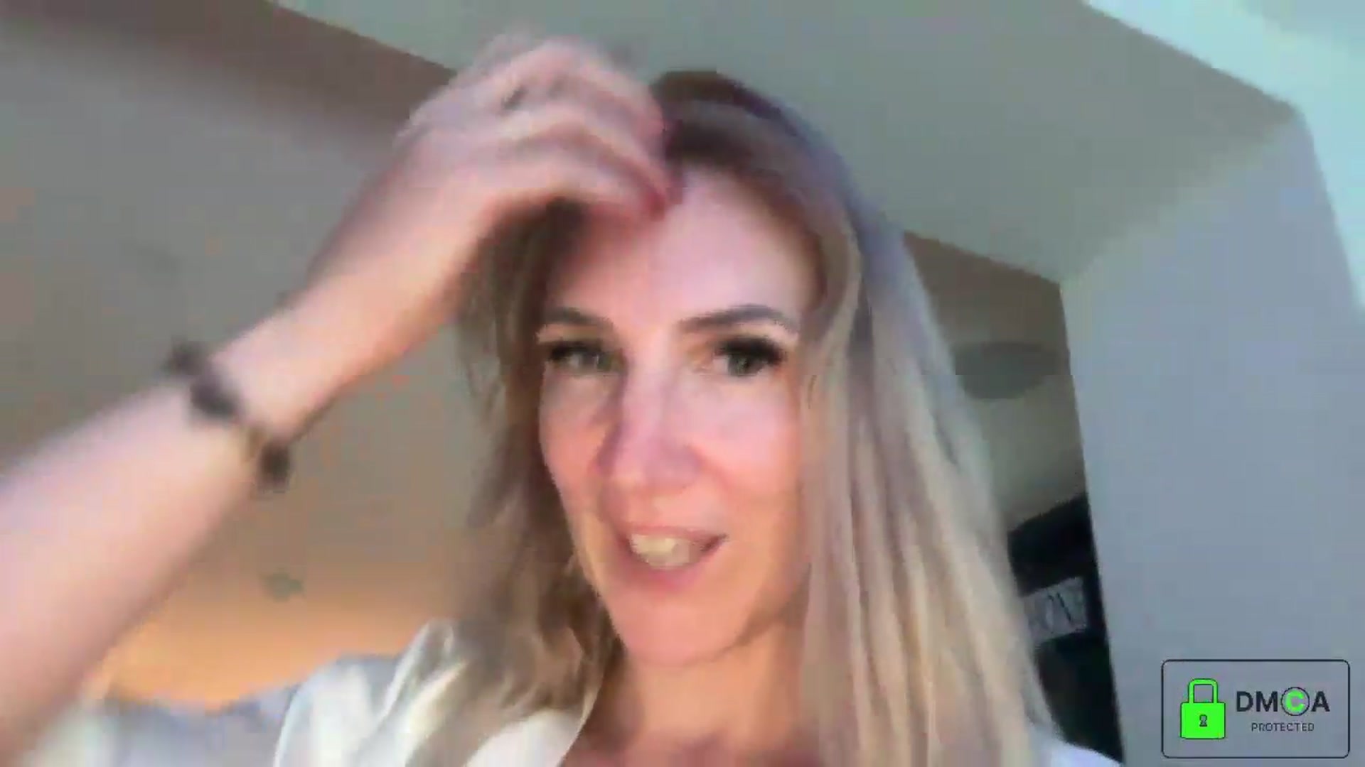 Gallery image thumbnail from Bellanoirxx's myfreecams stream on, 09/15/2026, 06:19 image 20 of 20