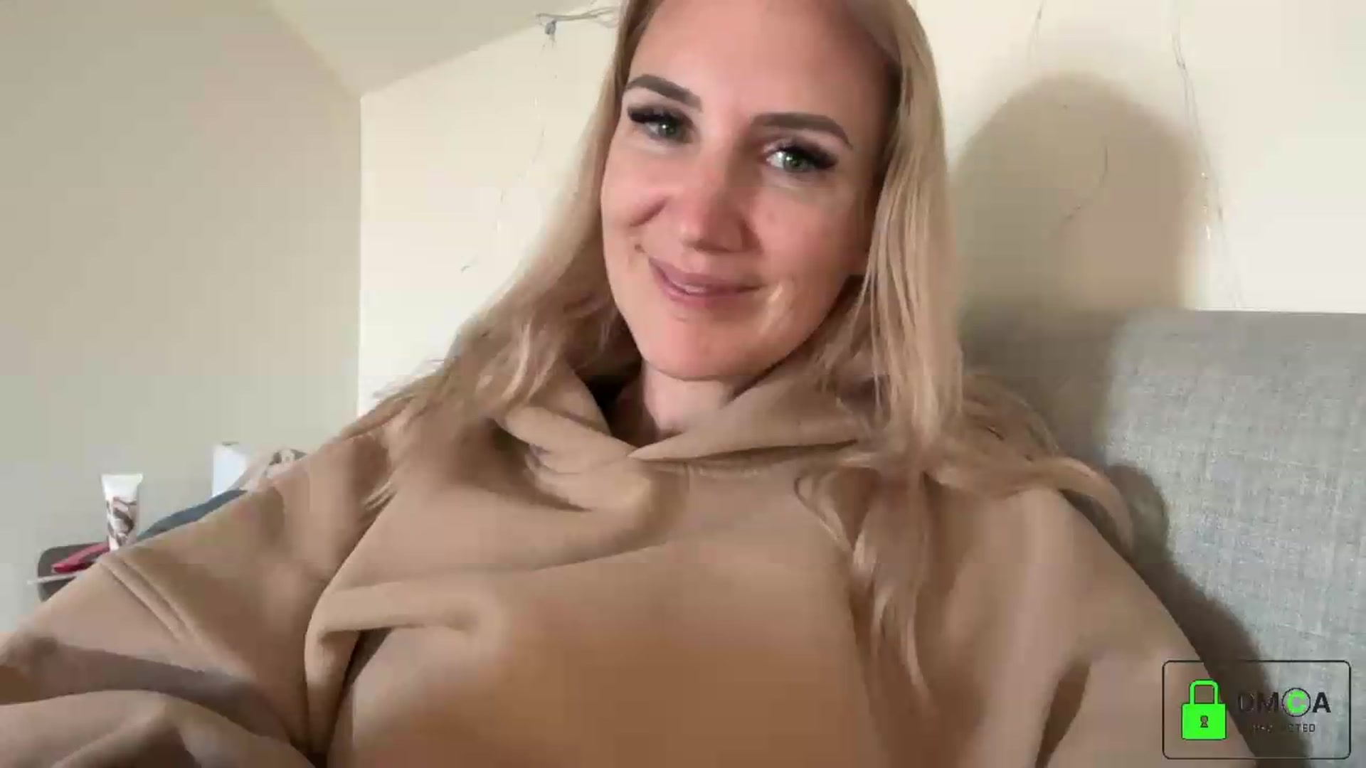 Gallery image thumbnail from Bellanoirxx's myfreecams stream on, 09/16/2026, 08:52 image 2 of 20
