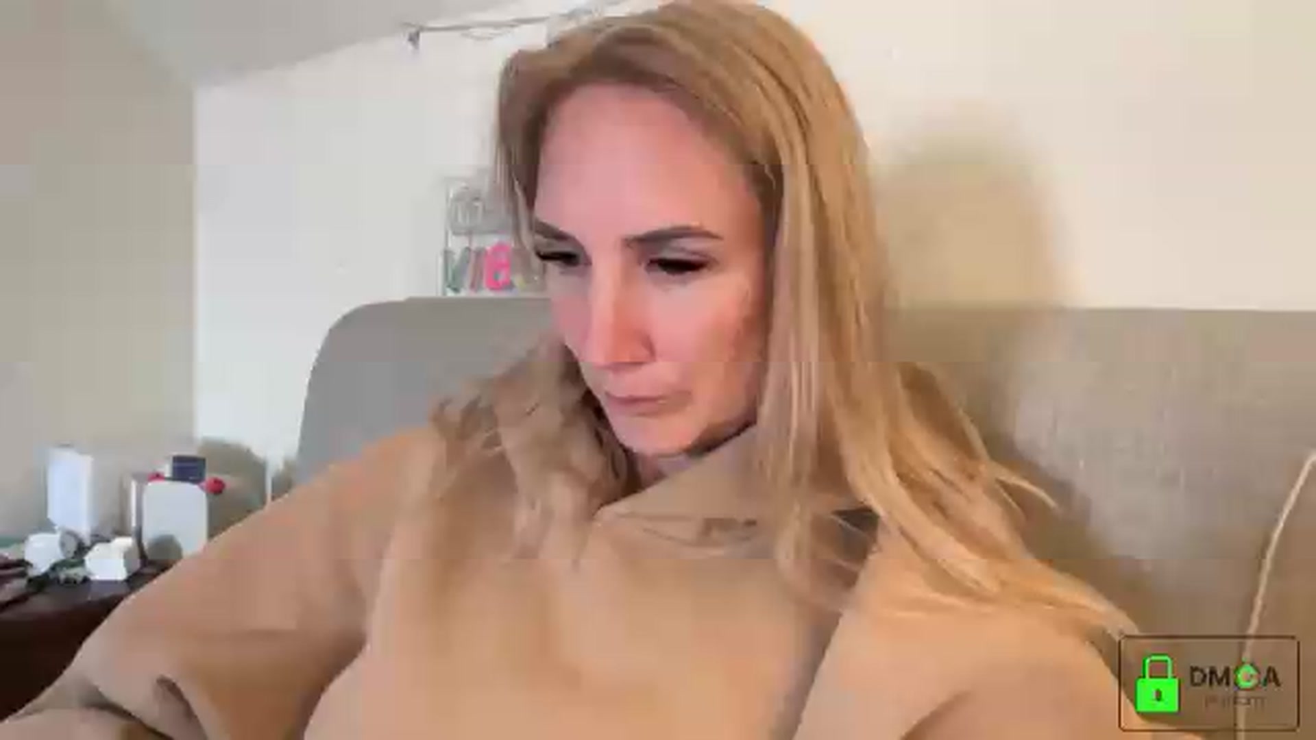 Gallery image thumbnail from Bellanoirxx's myfreecams stream on, 09/16/2026, 10:18 image 15 of 20