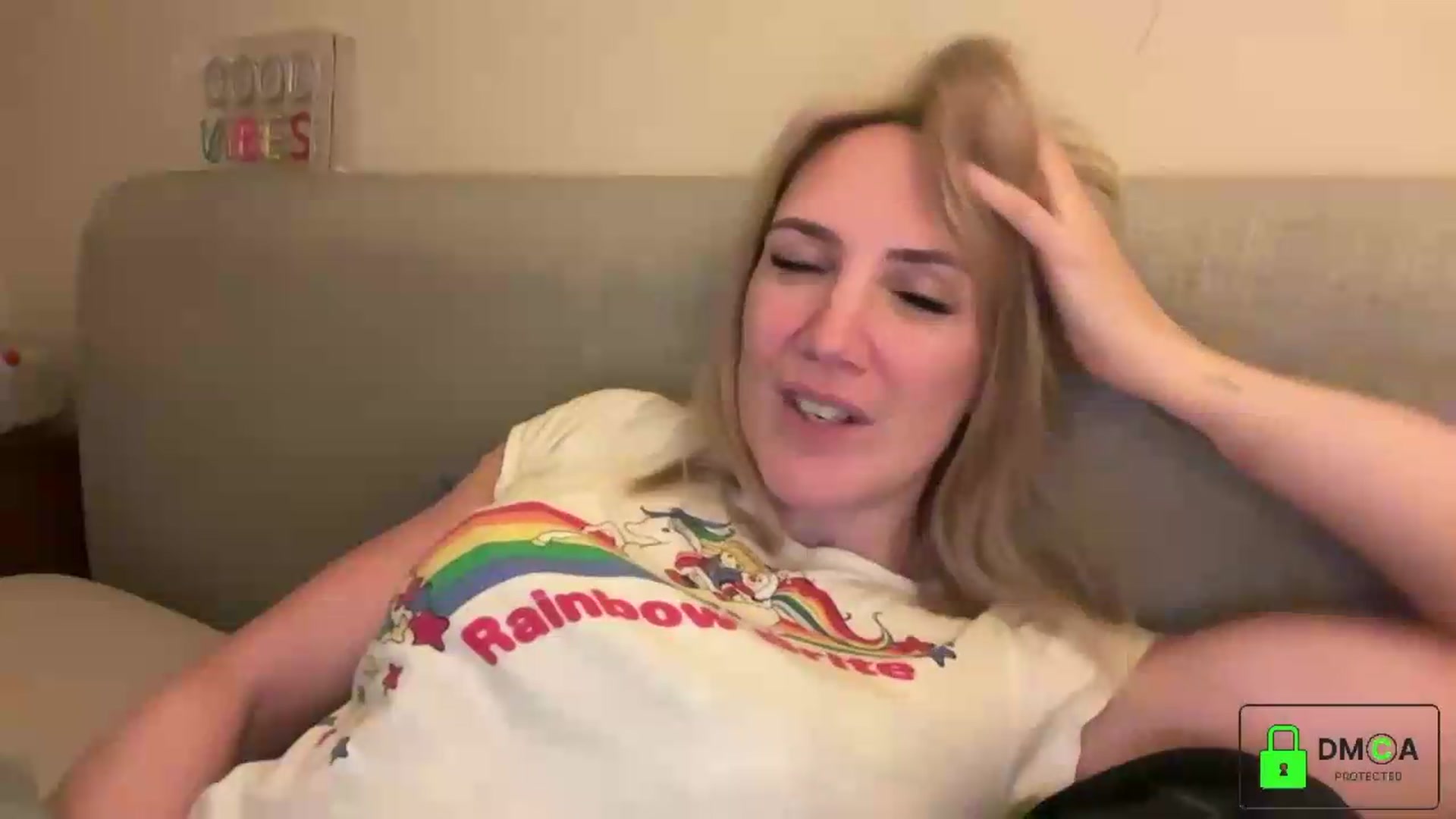 Gallery image thumbnail from Bellanoirxx's myfreecams stream on, 09/19/2026, 04:12 image 19 of 20