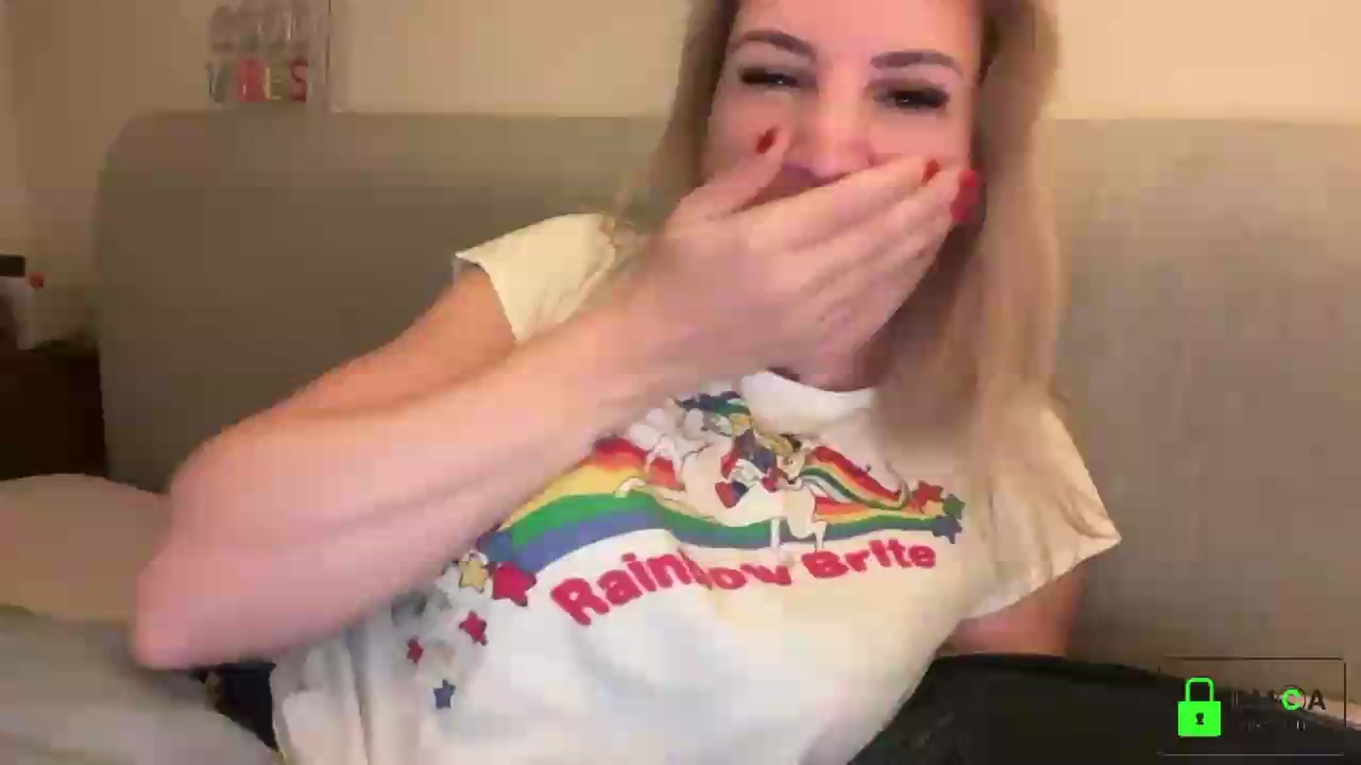 Gallery image thumbnail from Bellanoirxx's myfreecams stream on, 09/19/2026, 04:12 image 4 of 20