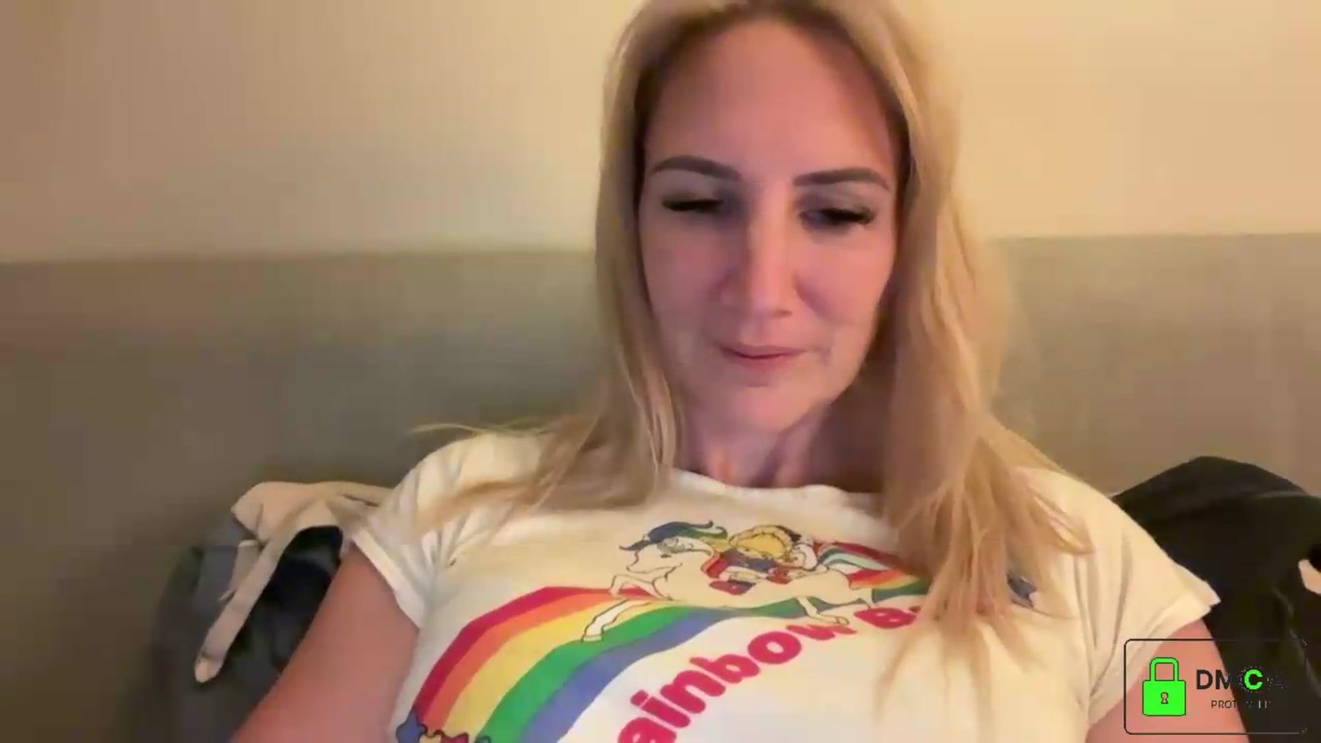 Gallery image thumbnail from Bellanoirxx's myfreecams stream on, 09/19/2026, 04:12 image 14 of 20