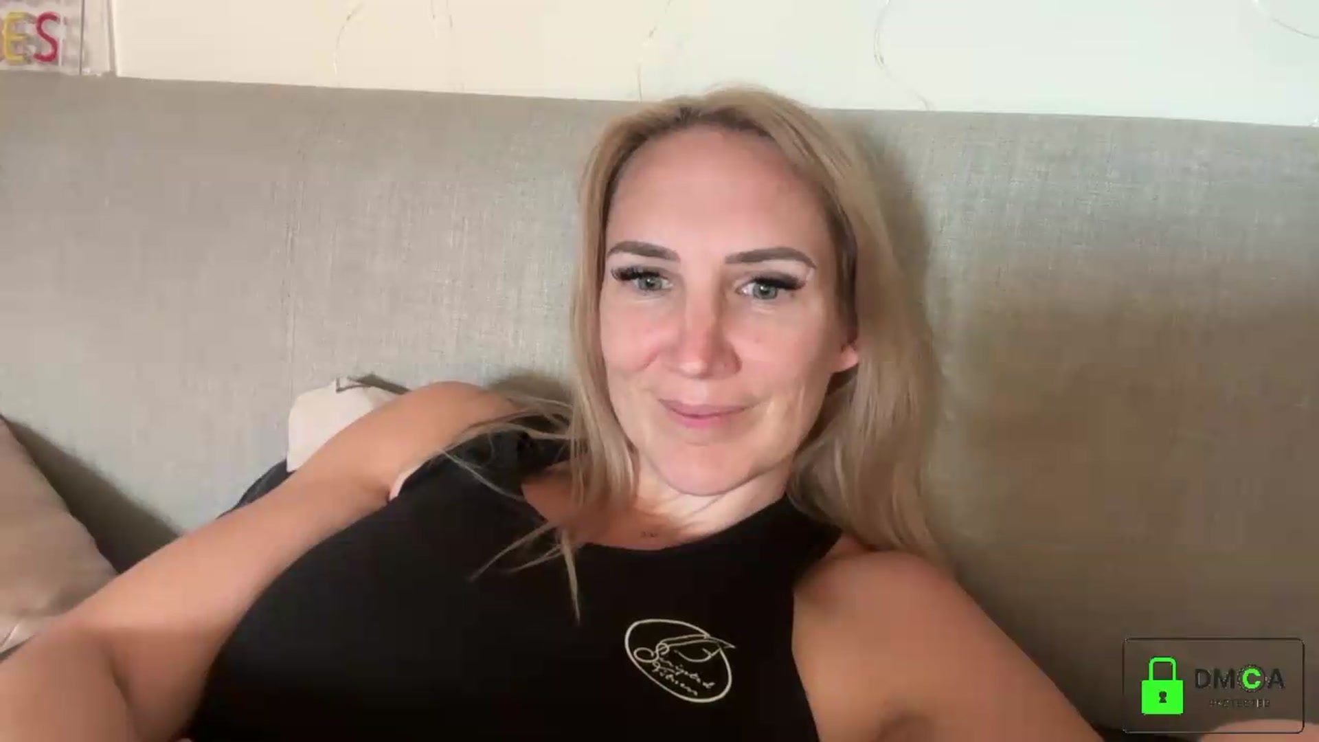 Gallery image thumbnail from Bellanoirxx's myfreecams stream on, 09/21/2026, 12:41 image 8 of 20