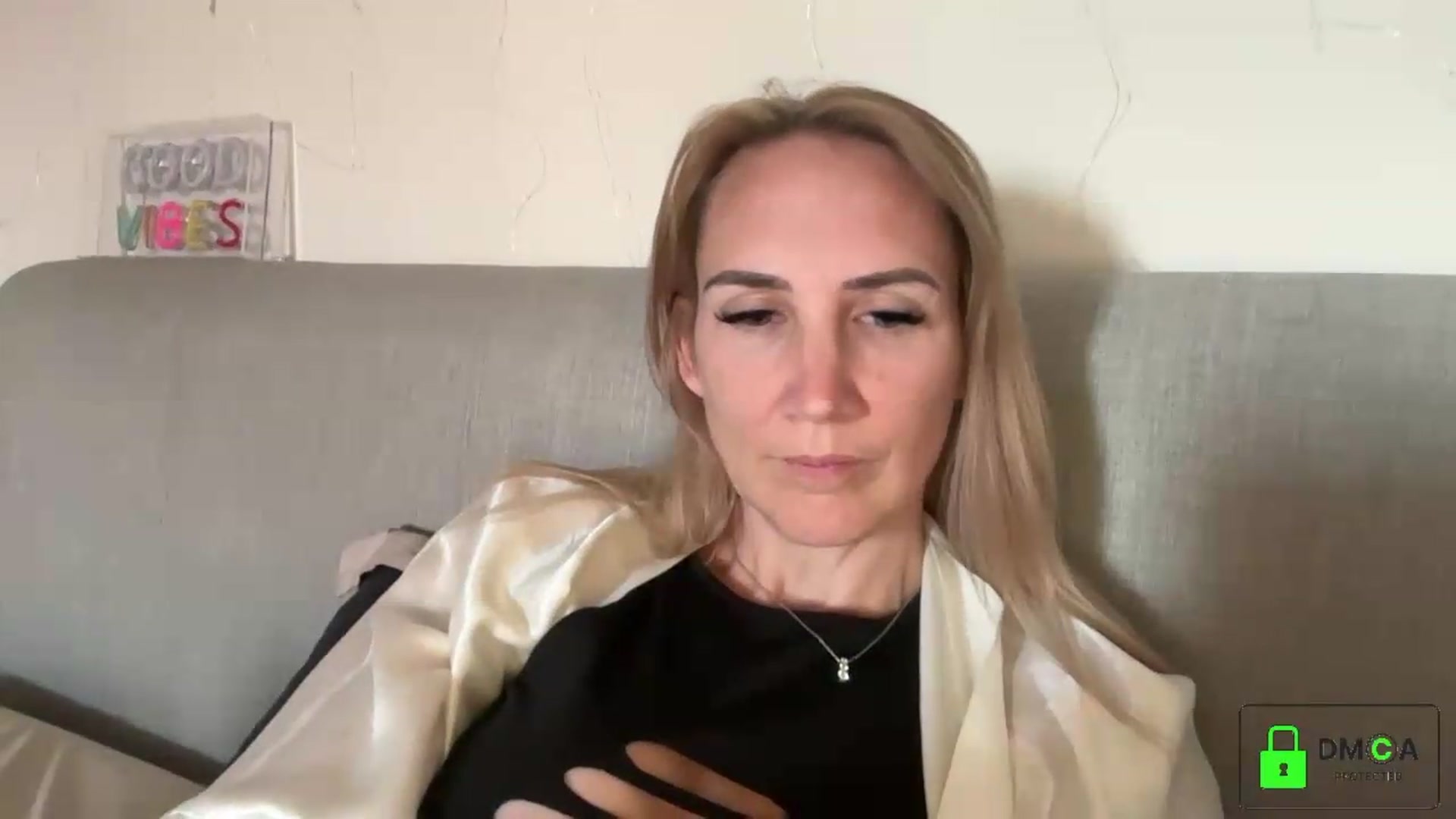 Gallery image thumbnail from Bellanoirxx's myfreecams stream on, 09/22/2026, 10:06 image 19 of 20