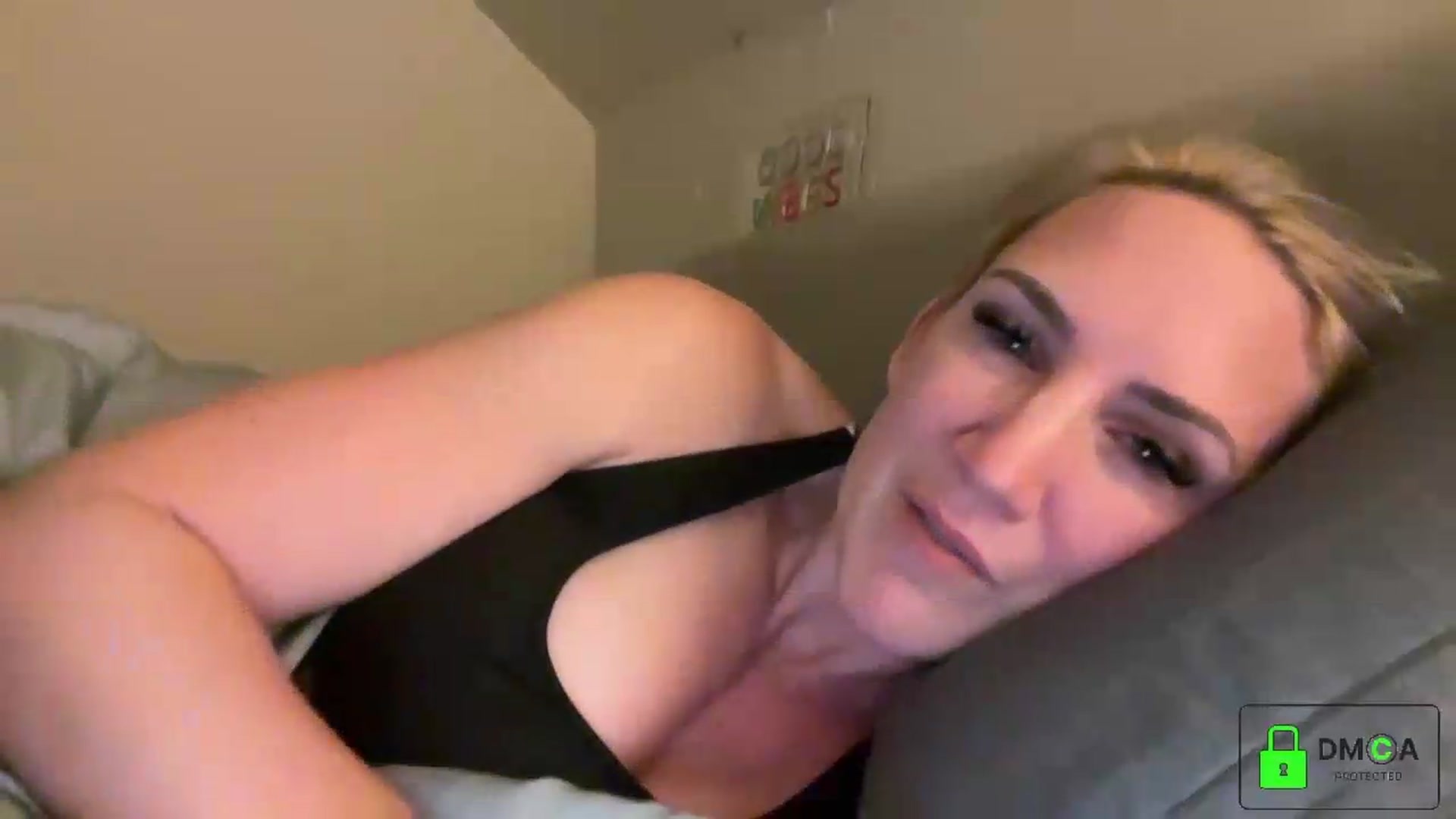 Gallery image thumbnail from Bellanoirxx's myfreecams stream on, 09/23/2026, 03:10 image 4 of 20