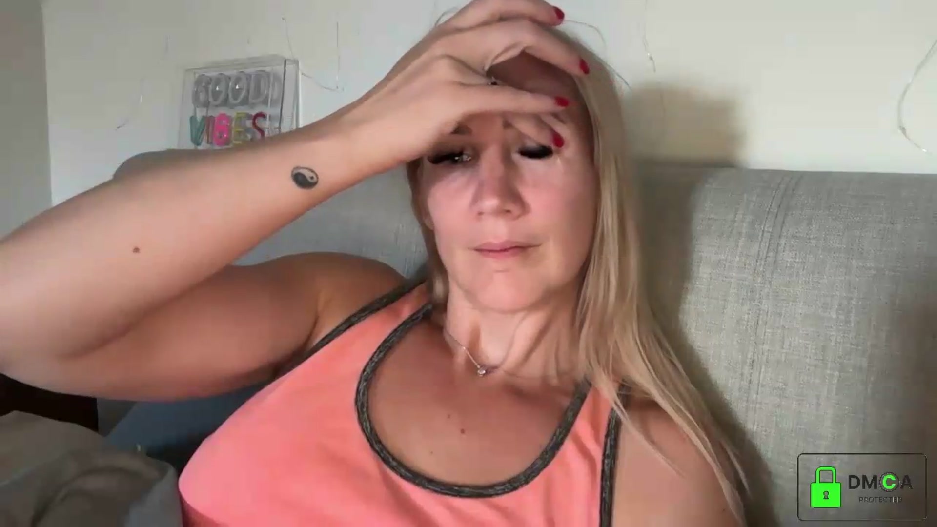 Gallery image thumbnail from Bellanoirxx's myfreecams stream on, 09/25/2026, 14:01 image 11 of 20