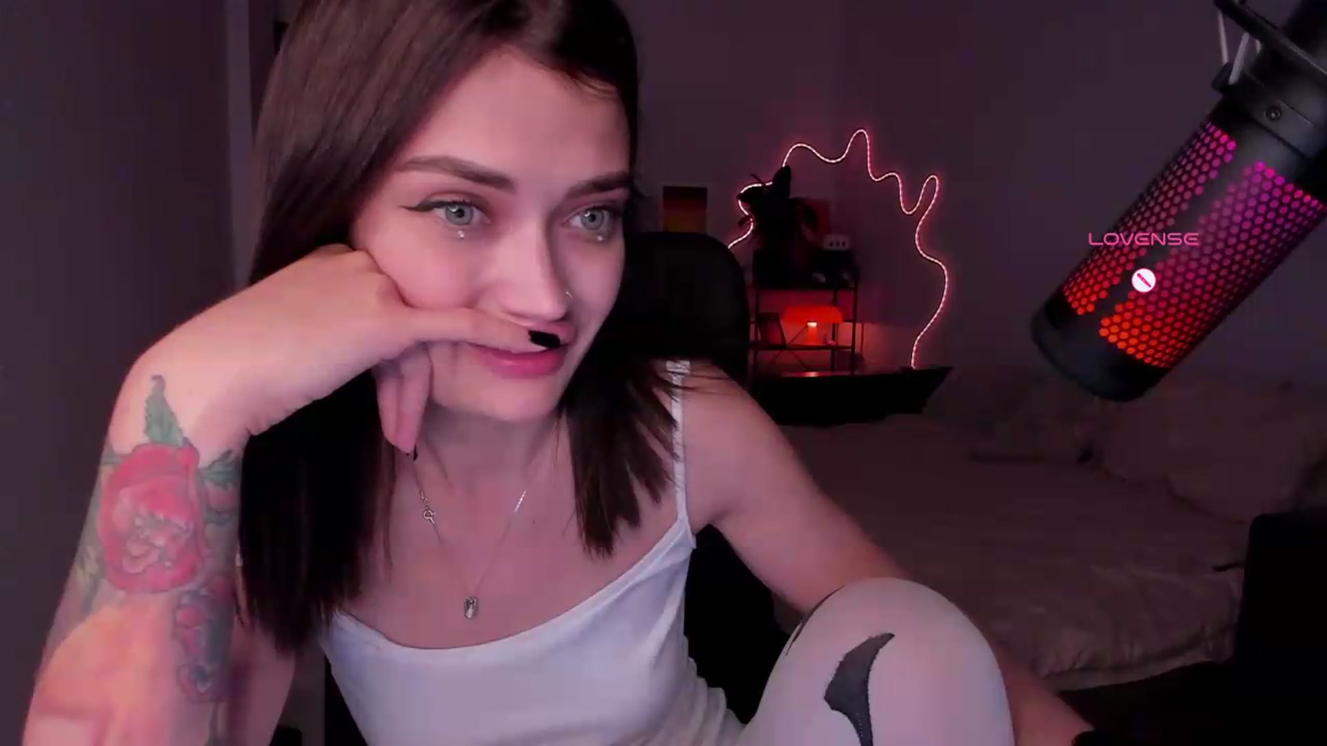 Gallery image thumbnail from Bellatix's myfreecams stream on, 06/28/2026, 15:33 image 2 of 20