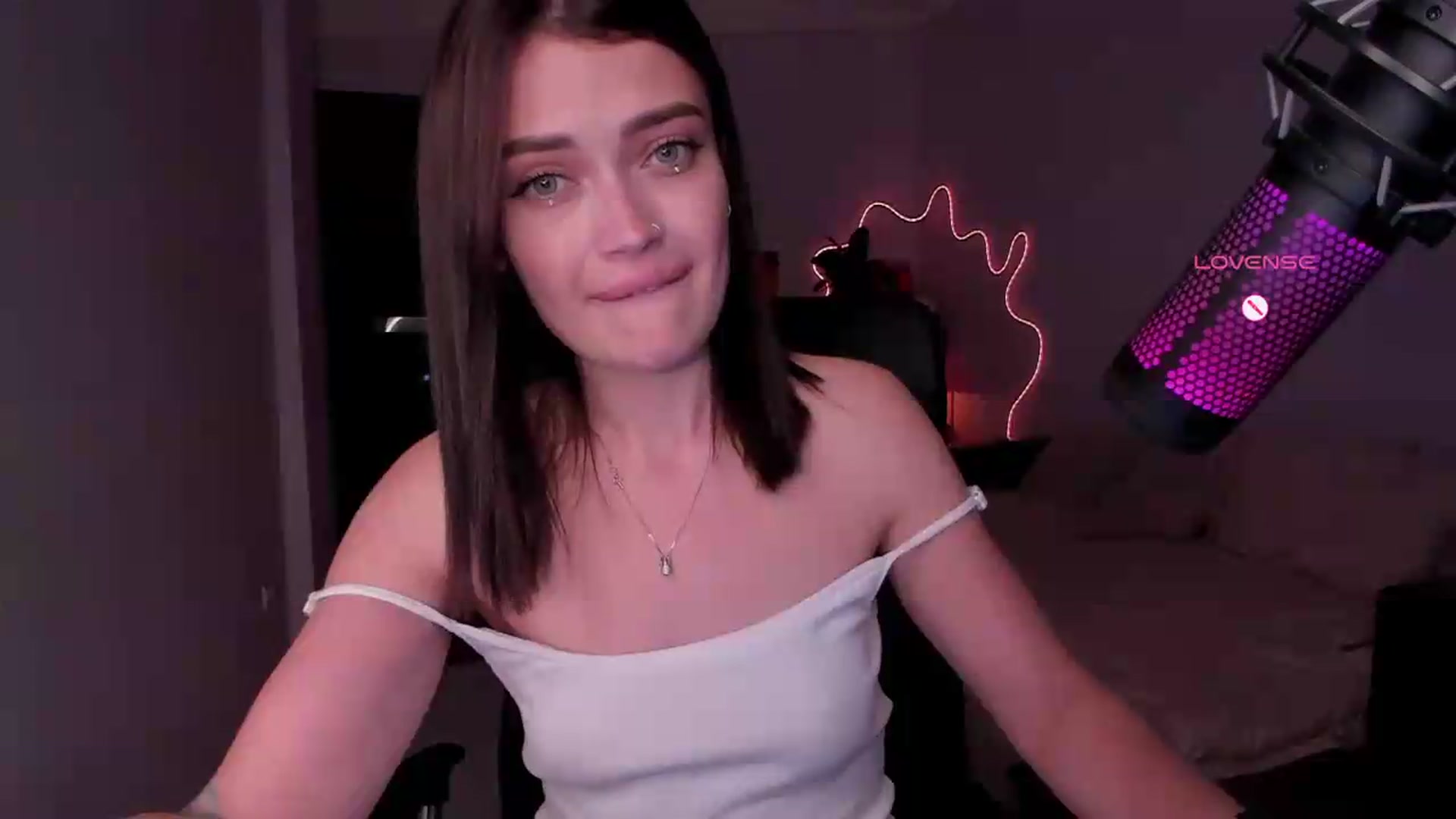 Gallery image thumbnail from Bellatix's myfreecams stream on, 06/28/2026, 15:33 image 14 of 20