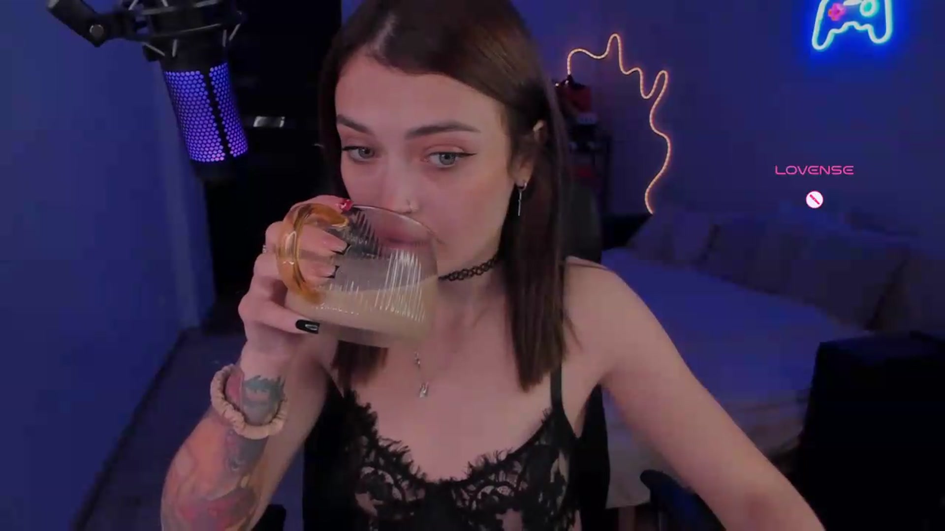 Gallery image thumbnail from Bellatix's myfreecams stream on, 07/27/2026, 07:59 image 5 of 20