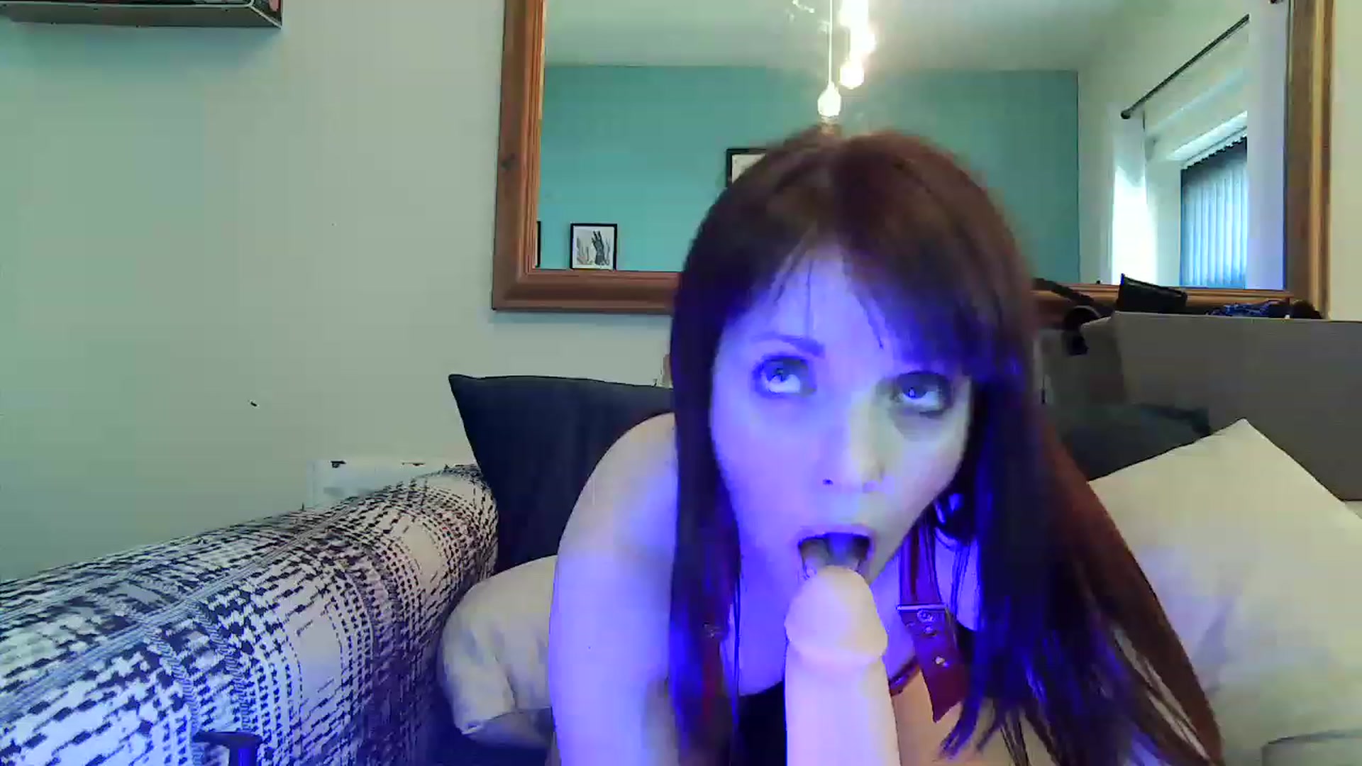 Gallery image thumbnail from BelleBlake's myfreecams stream on, 12/15/2022, 14:14 image 10 of 20