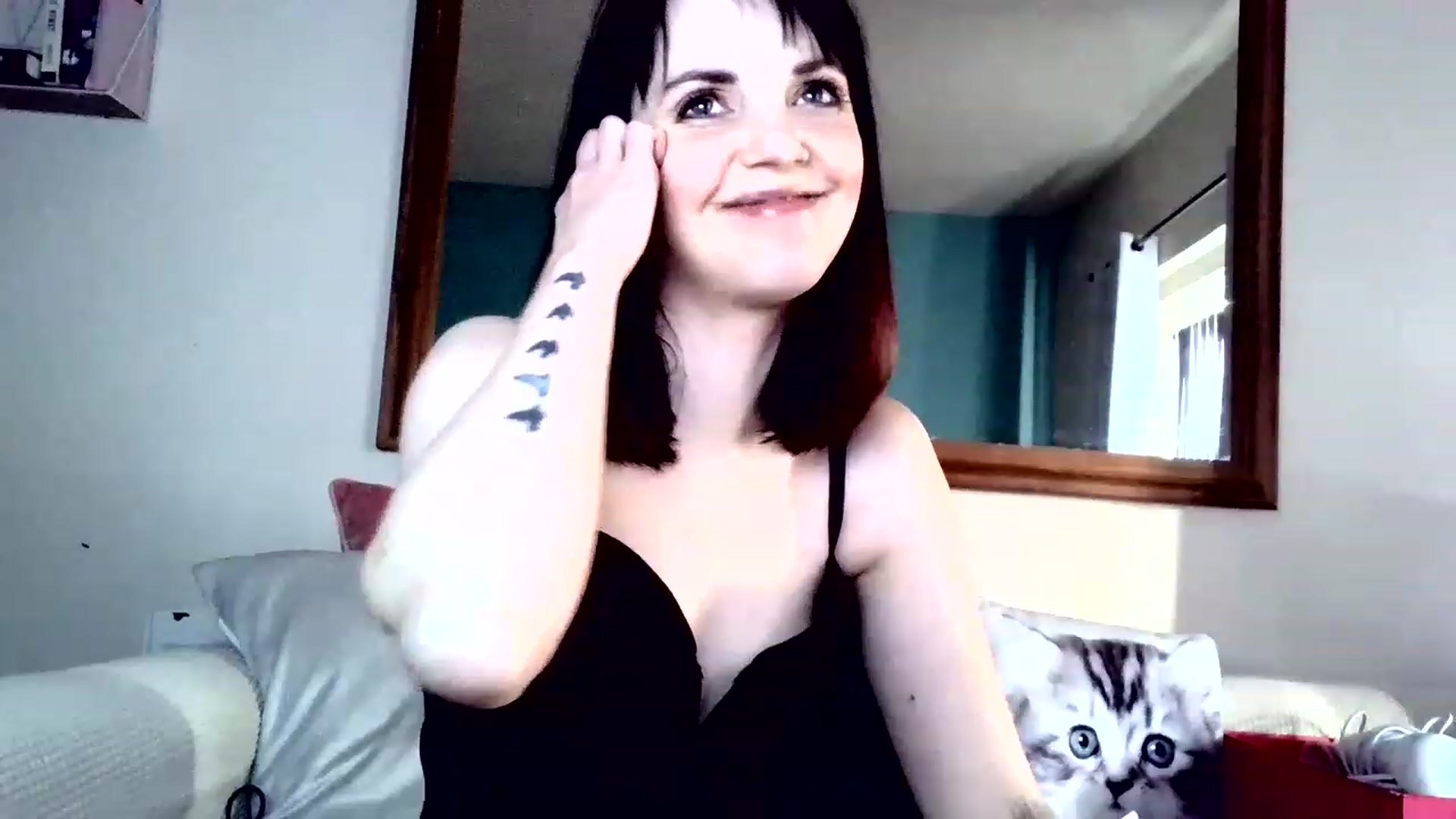 Gallery image thumbnail from BelleBlake's myfreecams stream on, 12/29/2022, 11:46 image 12 of 20