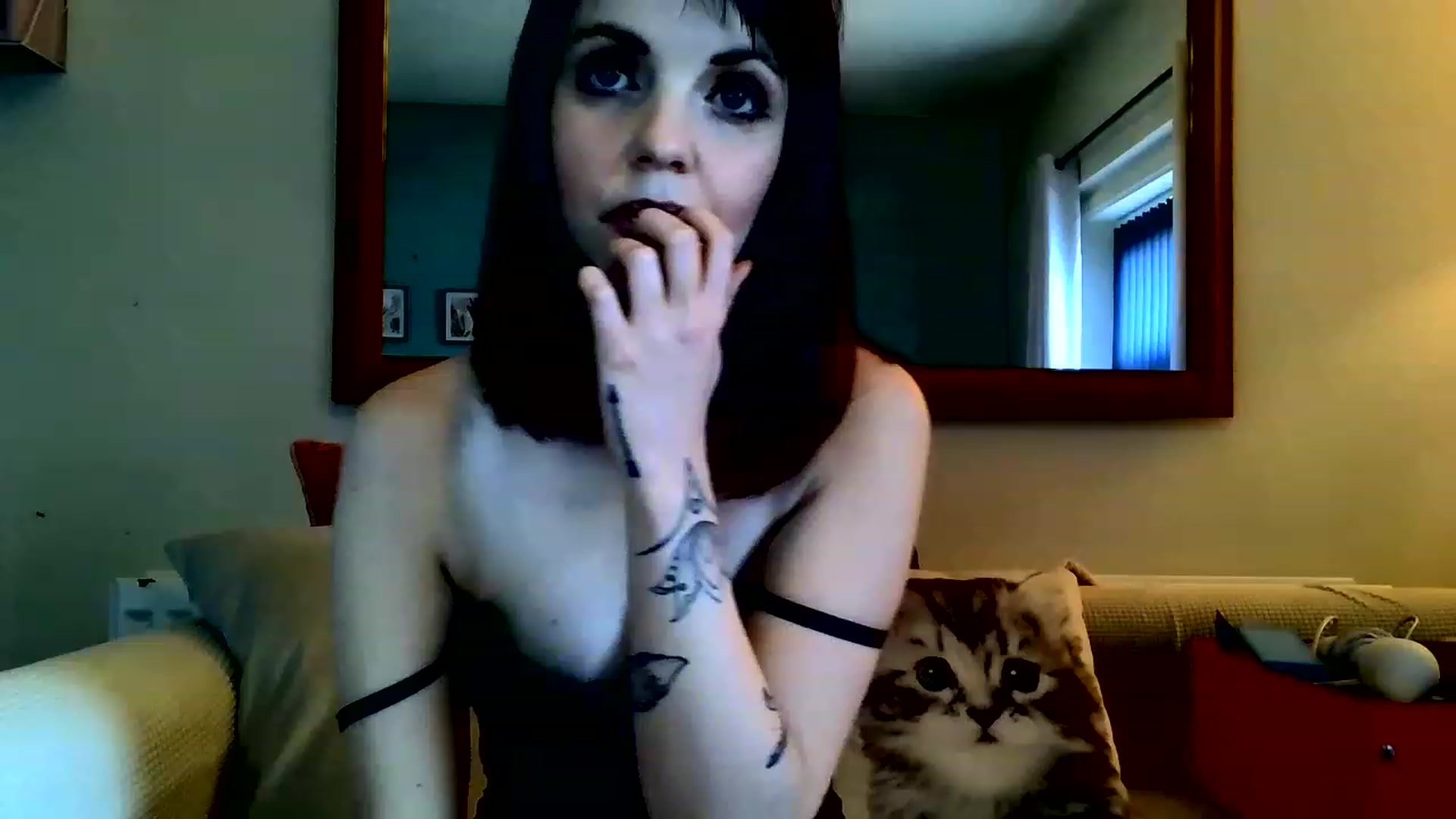Gallery image thumbnail from BelleBlake's myfreecams stream on, 12/29/2022, 12:32 image 18 of 20