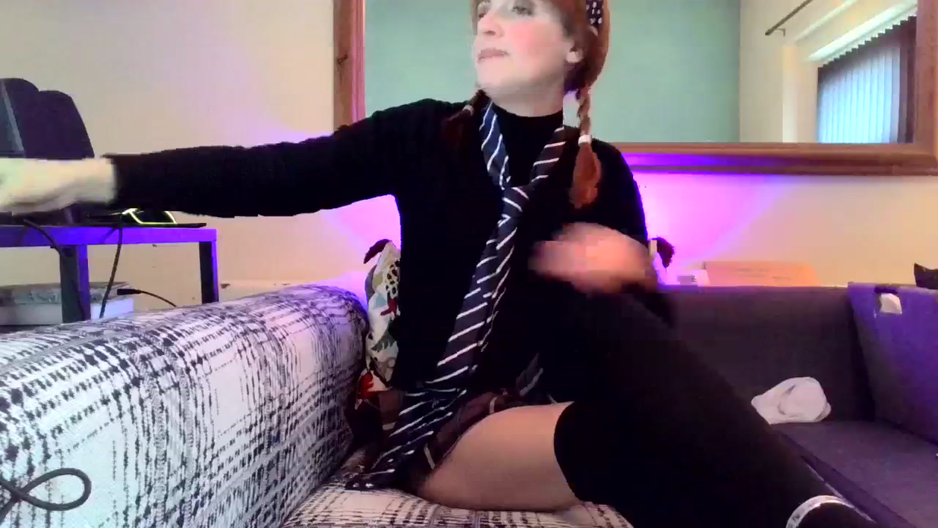 Gallery image thumbnail from BelleBlake's myfreecams stream on, 09/17/2023, 13:04 image 16 of 20