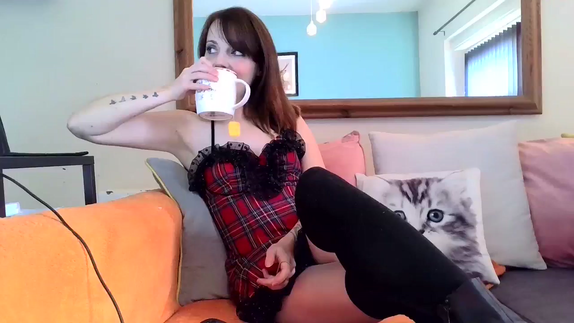 Gallery image thumbnail from BelleBlake's myfreecams stream on, 10/10/2023, 11:36 image 7 of 20