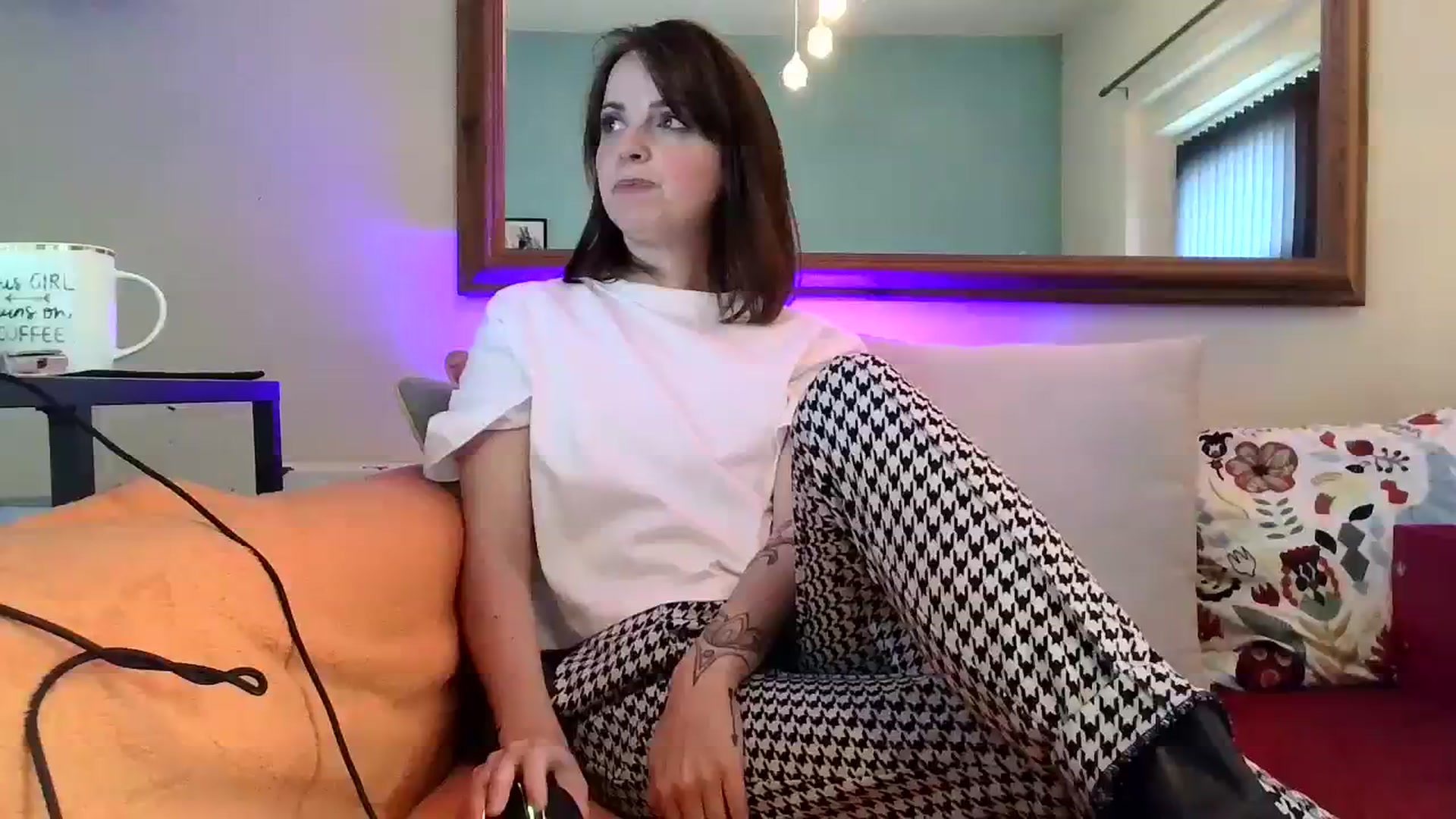 Gallery image thumbnail from BelleBlake's myfreecams stream on, 10/18/2023, 11:30 image 9 of 20