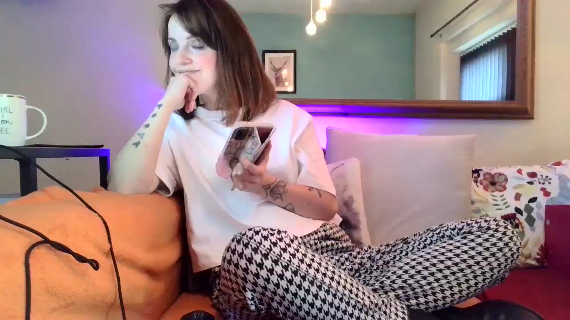 Gallery image thumbnail from BelleBlake's myfreecams stream on, 10/18/2023, 11:30 image 2 of 20