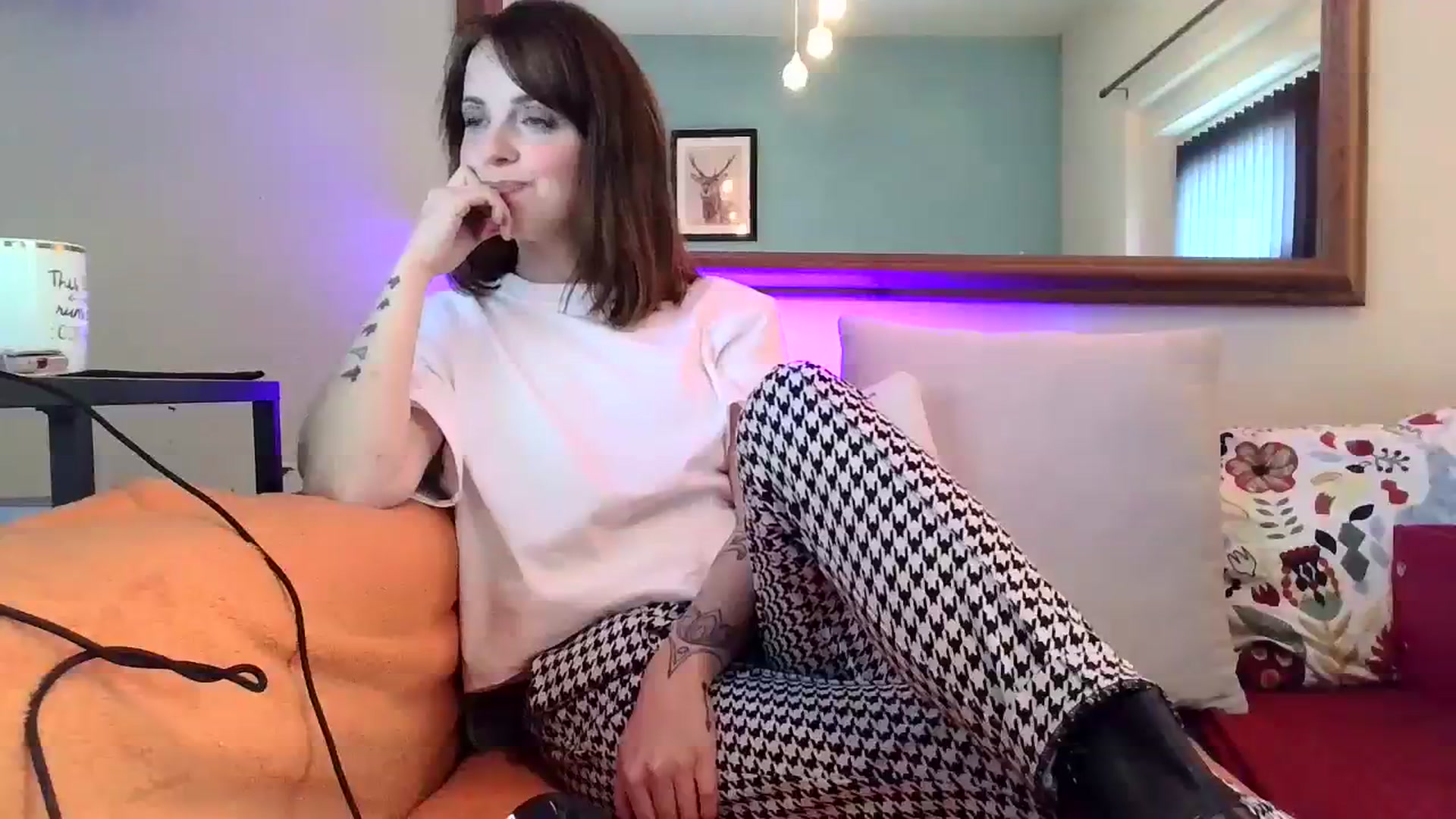 Gallery image thumbnail from BelleBlake's myfreecams stream on, 10/18/2023, 11:30 image 19 of 20