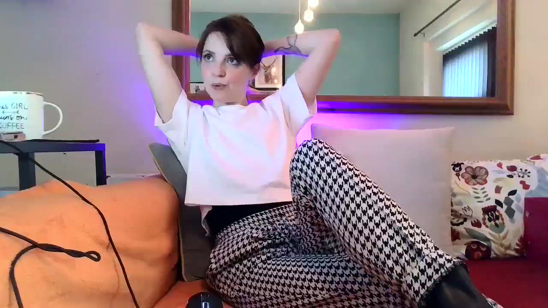 Gallery image thumbnail from BelleBlake's myfreecams stream on, 10/18/2023, 11:30 image 10 of 20
