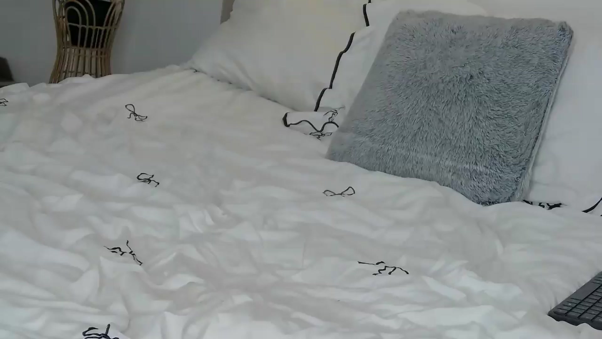 Gallery image thumbnail from BelleBlondy's myfreecams stream on, 08/10/2026, 18:55 image 13 of 20