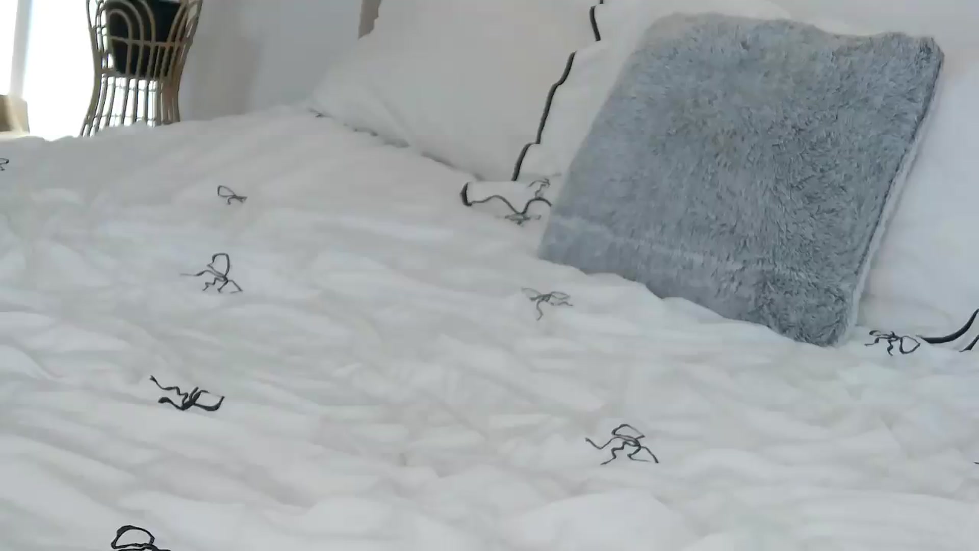 Gallery image thumbnail from BelleBlondy's myfreecams stream on, 08/10/2026, 18:55 image 5 of 20