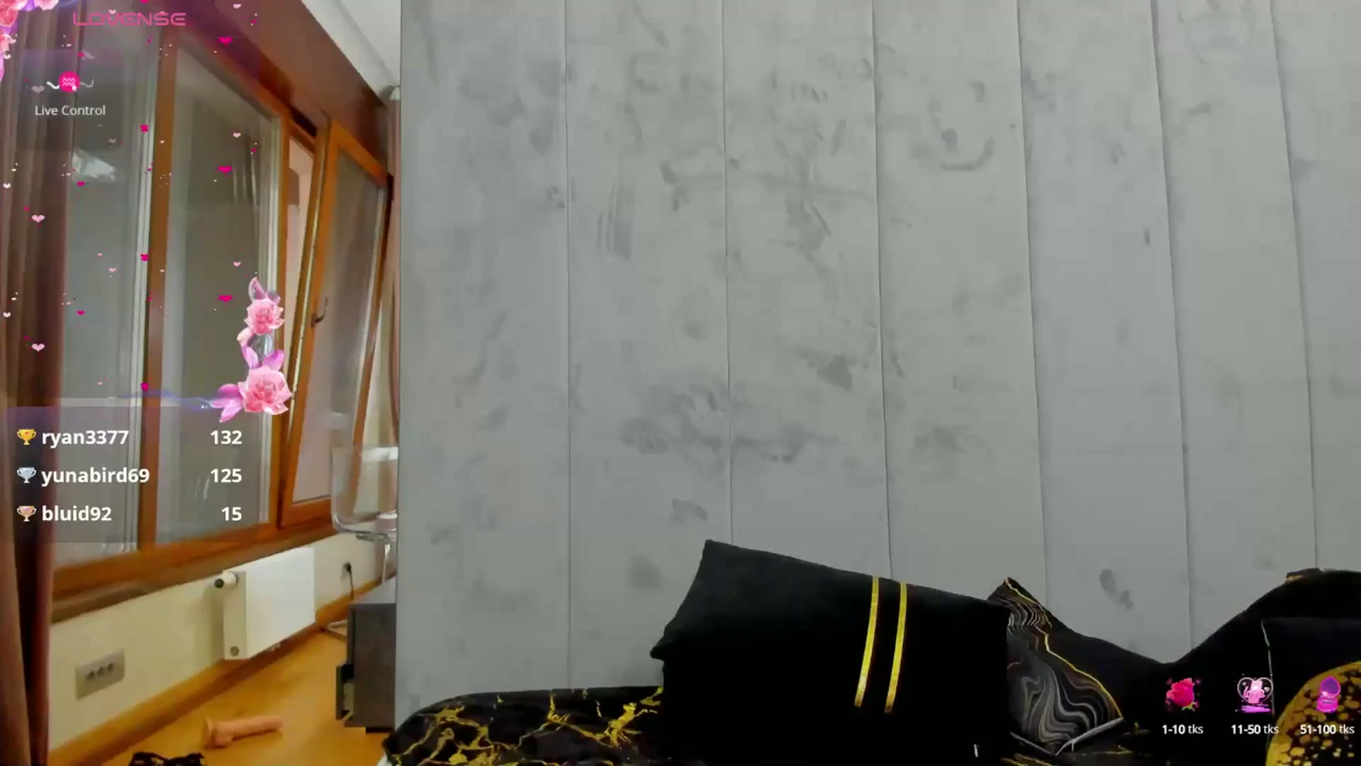 Gallery image thumbnail from BelleM's myfreecams stream on, 05/26/2025, 11:39 image 16 of 20