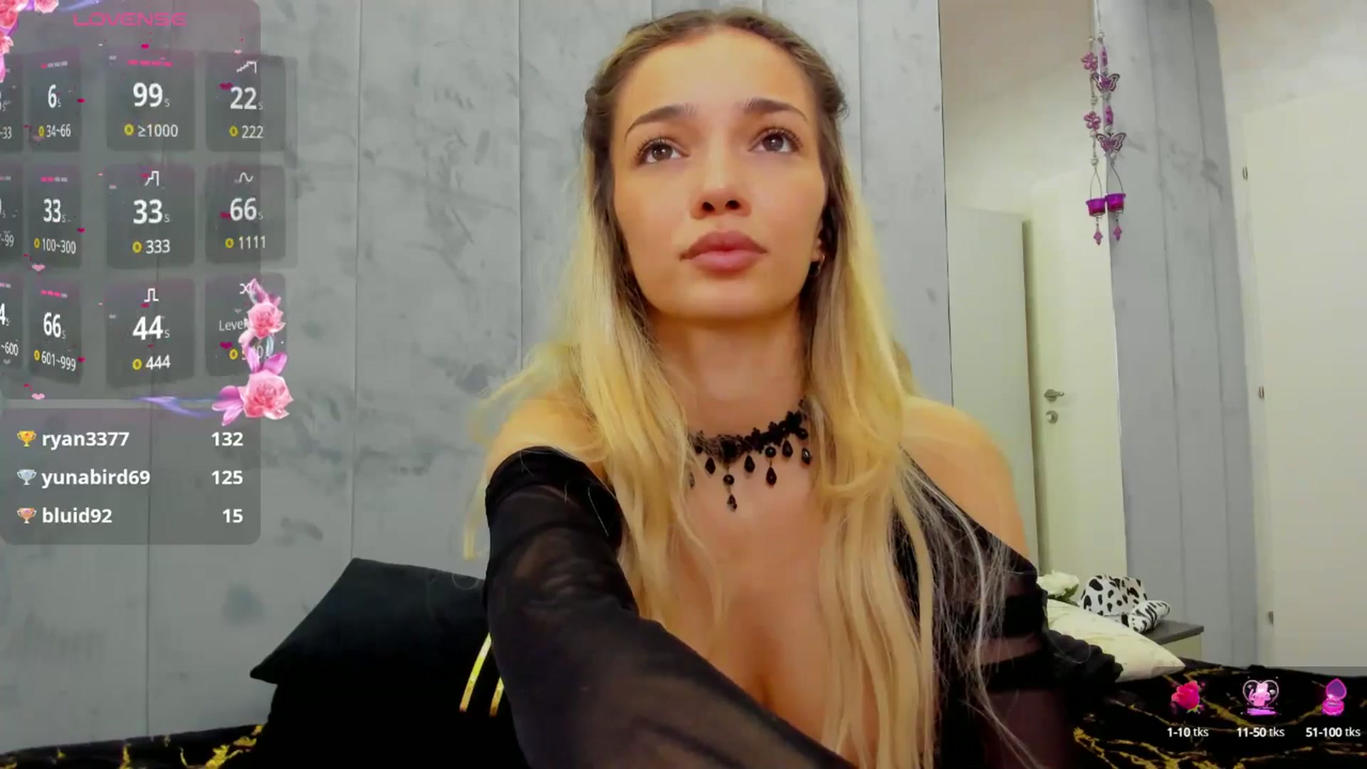 Gallery image thumbnail from BelleM's myfreecams stream on, 05/26/2025, 11:39 image 13 of 20