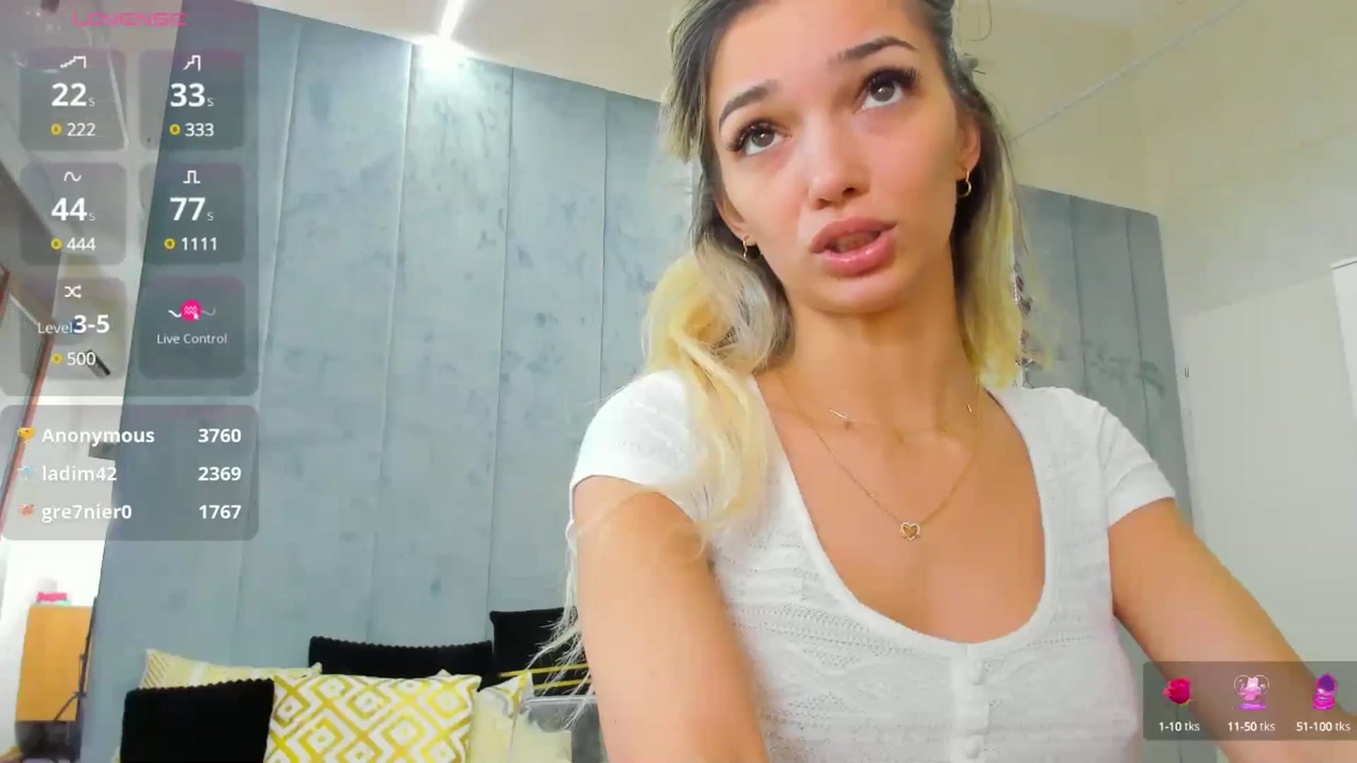 Gallery image thumbnail from BelleM's myfreecams stream on, 07/04/2025, 14:07 image 7 of 20