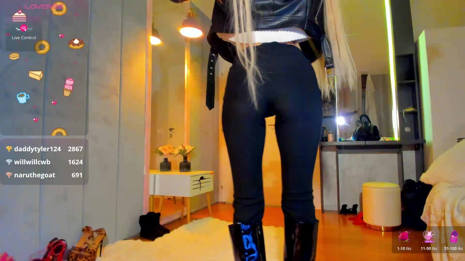 Gallery image thumbnail from BelleM's myfreecams stream on, 11/27/2025, 16:35 image 19 of 20