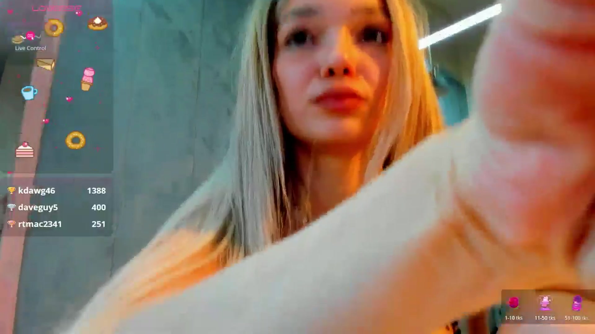 Gallery image thumbnail from BelleM's myfreecams stream on, 01/10/2026, 12:46 image 6 of 20