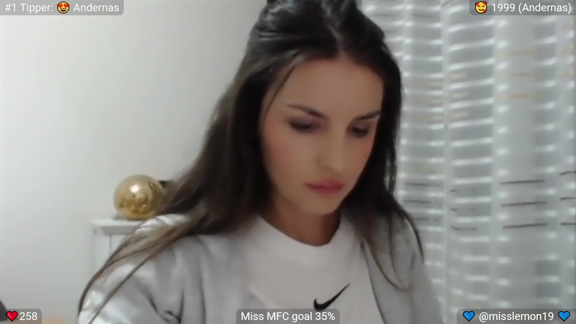Gallery image thumbnail from BelleStar's myfreecams stream on, 04/01/2025, 21:21 image 14 of 20