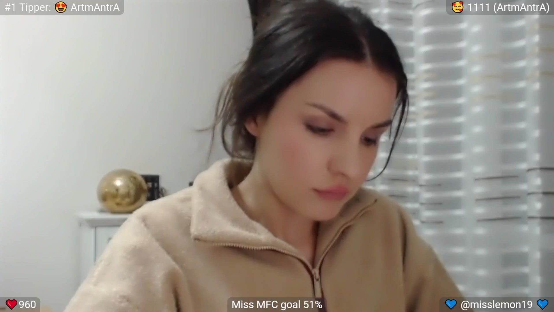 Gallery image thumbnail from BelleStar's myfreecams stream on, 04/03/2025, 22:21 image 12 of 20