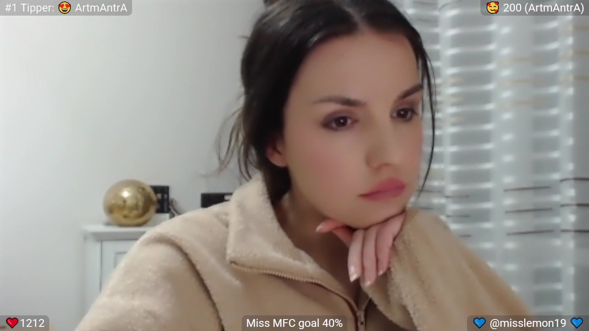 Gallery image thumbnail from BelleStar's myfreecams stream on, 04/03/2025, 22:21 image 7 of 20