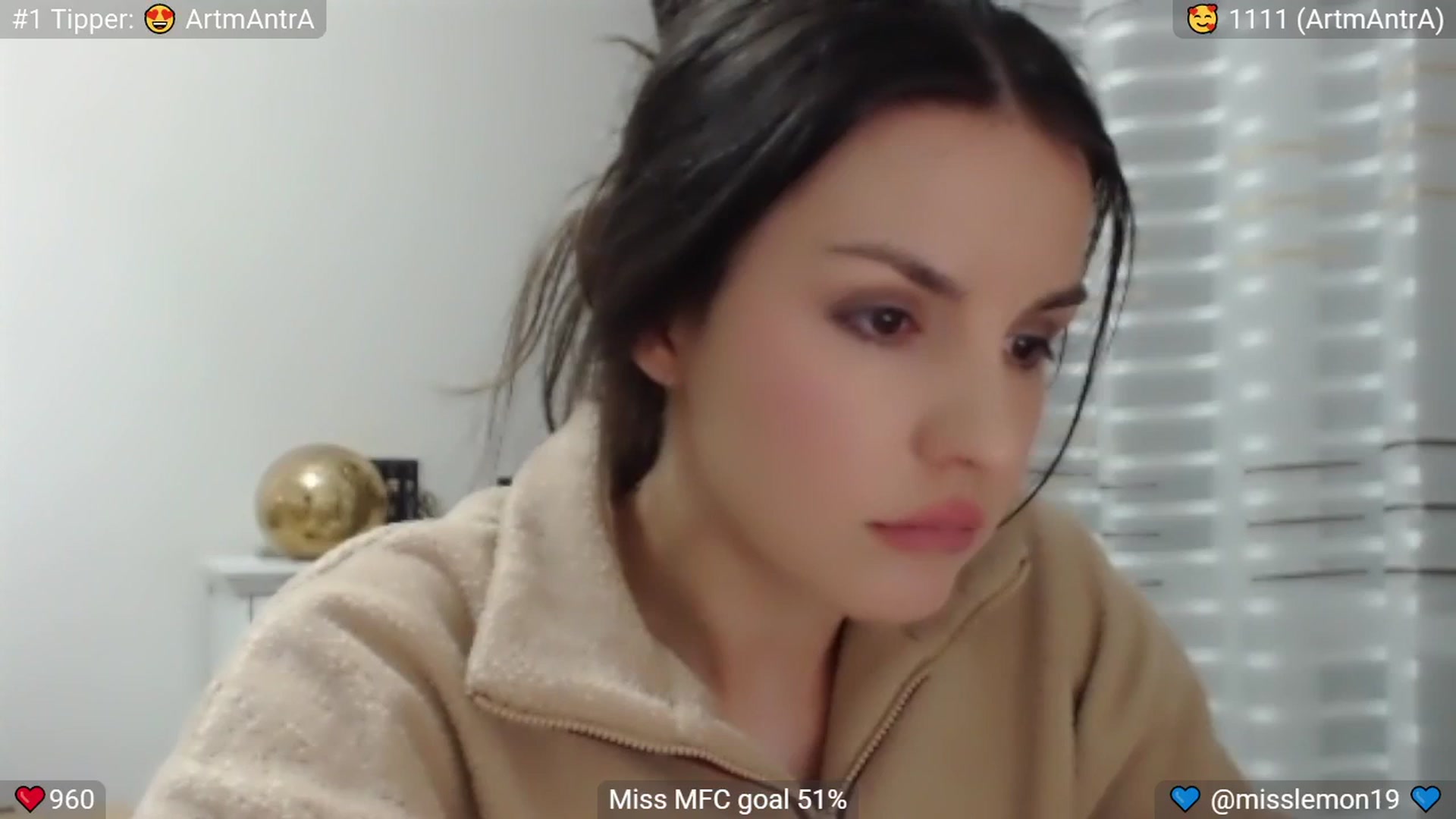 Gallery image thumbnail from BelleStar's myfreecams stream on, 04/03/2025, 22:21 image 15 of 20
