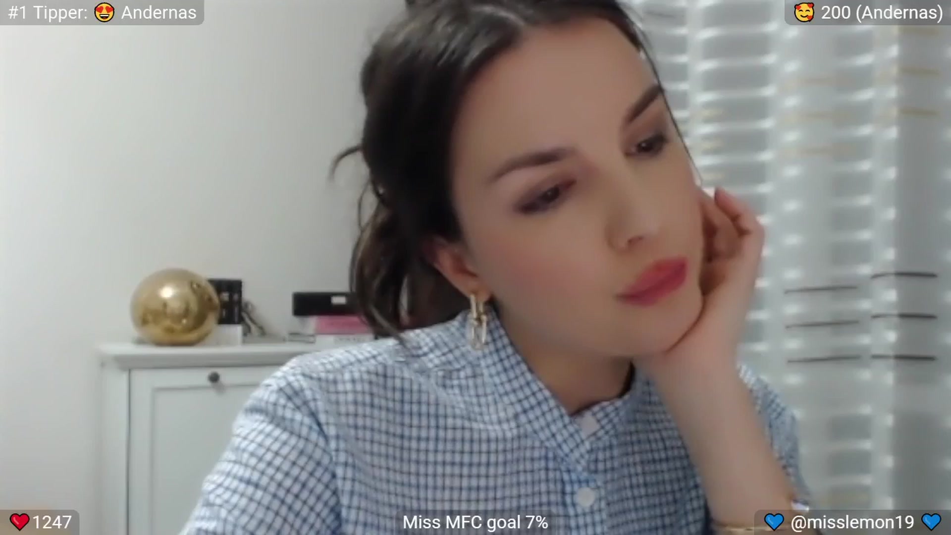 Gallery image thumbnail from BelleStar's myfreecams stream on, 04/13/2025, 24:04 image 4 of 20