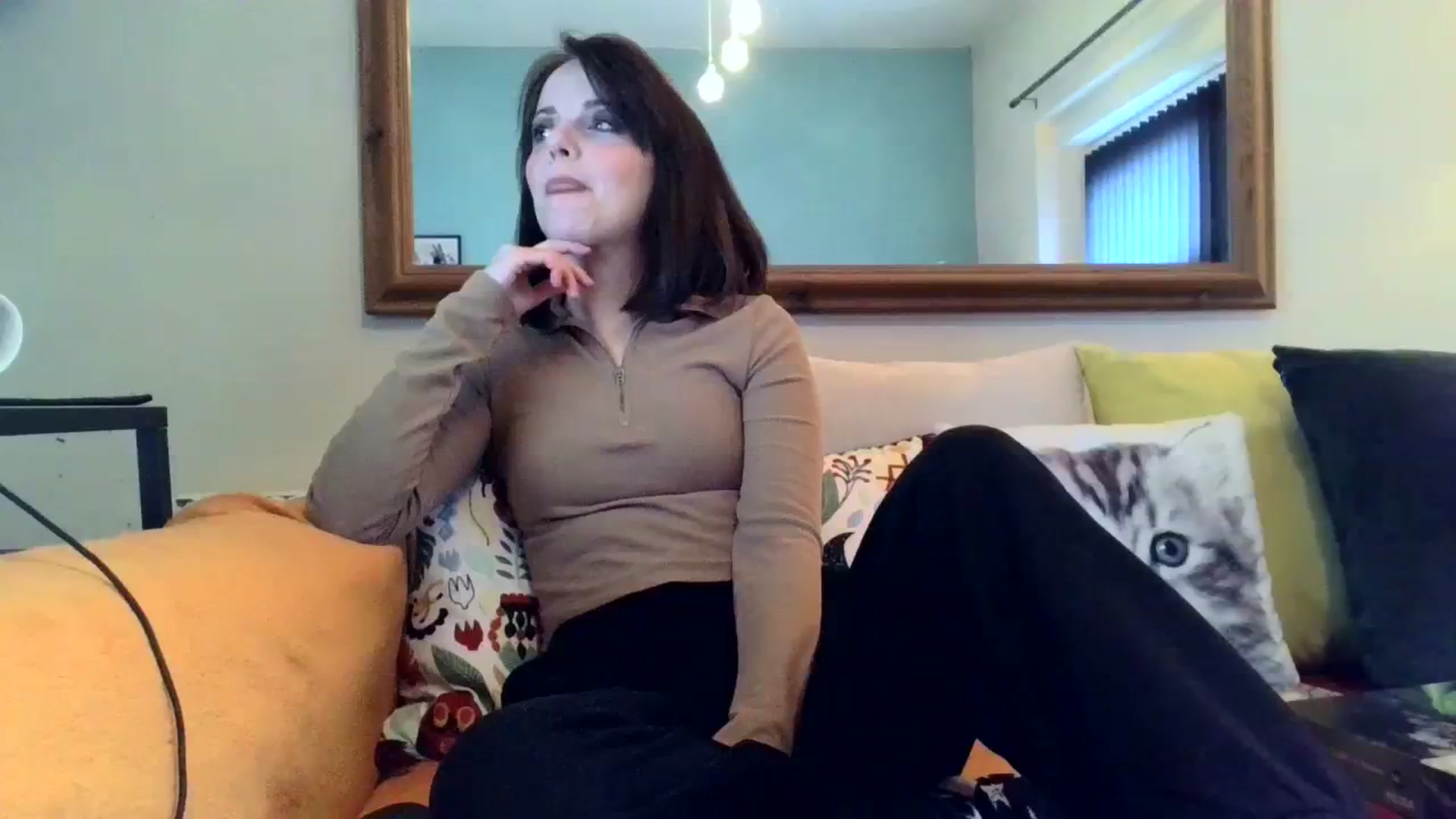 Gallery image thumbnail from Bellesdressed's myfreecams stream on, 10/20/2023, 13:14 image 1 of 20