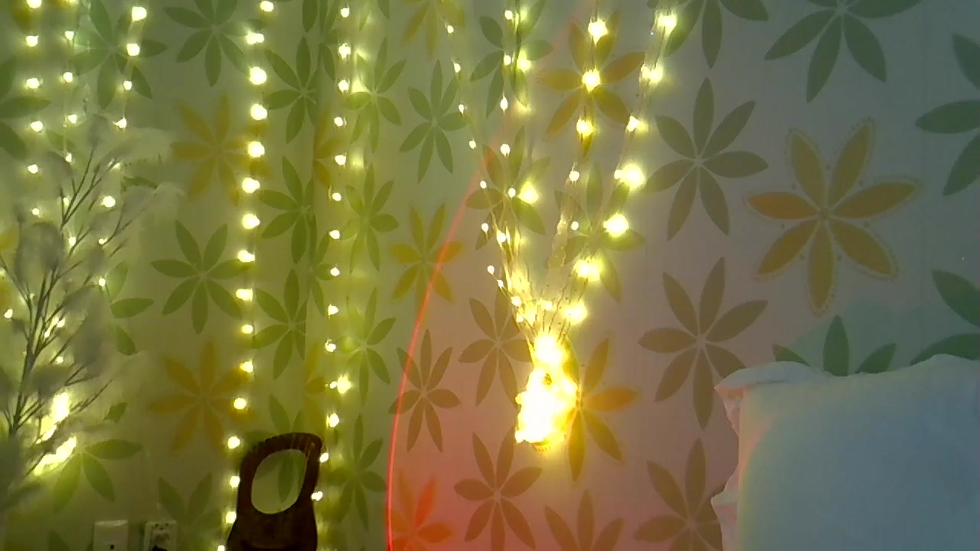 Gallery image thumbnail from Belll's myfreecams stream on, 08/15/2025, 15:36 image 13 of 20