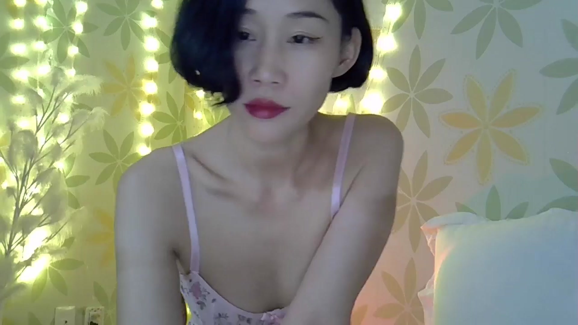 Gallery image thumbnail from Belll's myfreecams stream on, 08/15/2025, 15:36 image 14 of 20