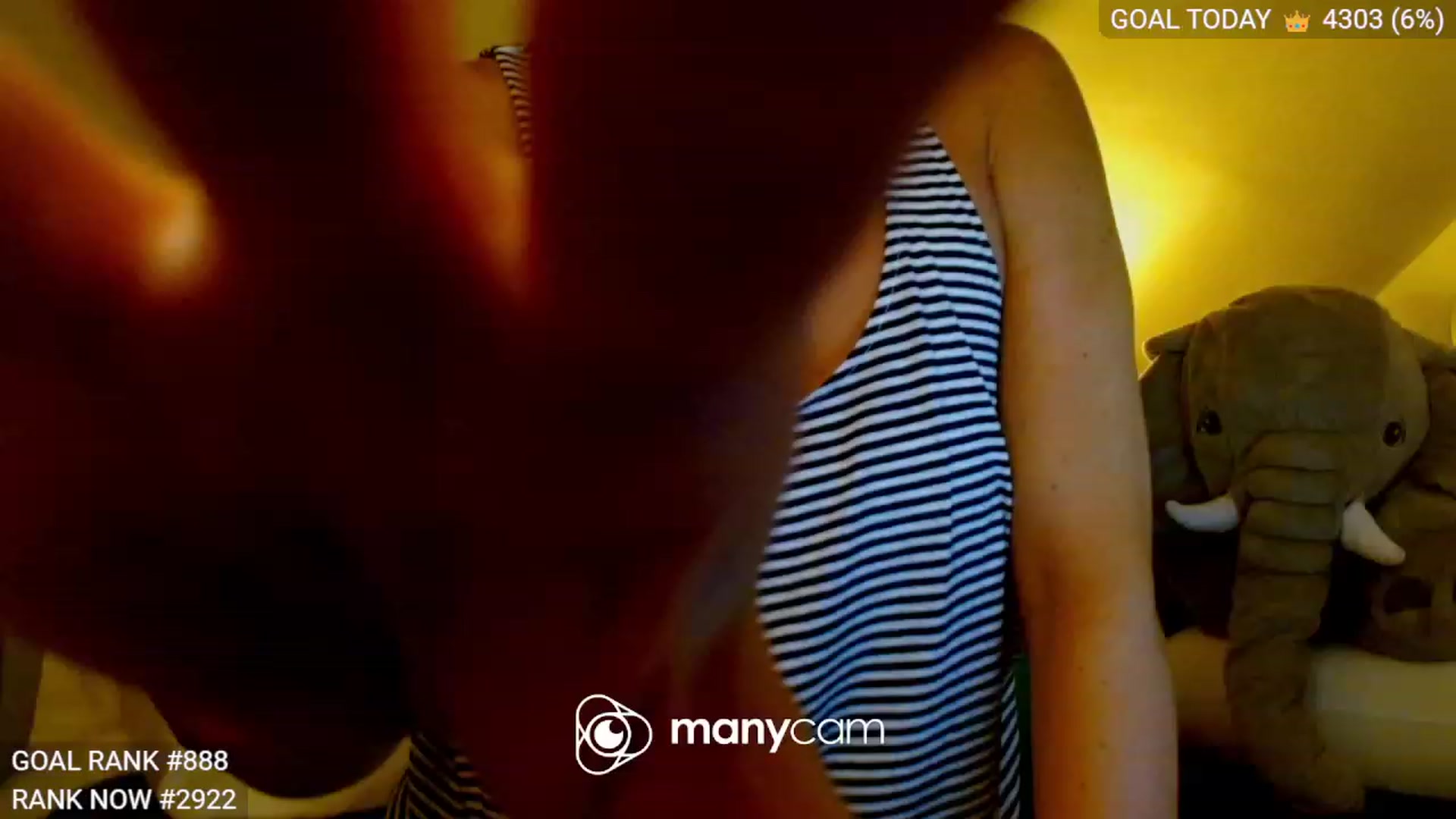 Gallery image thumbnail from BelllaRina's myfreecams stream on, 08/04/2023, 02:25 image 16 of 20