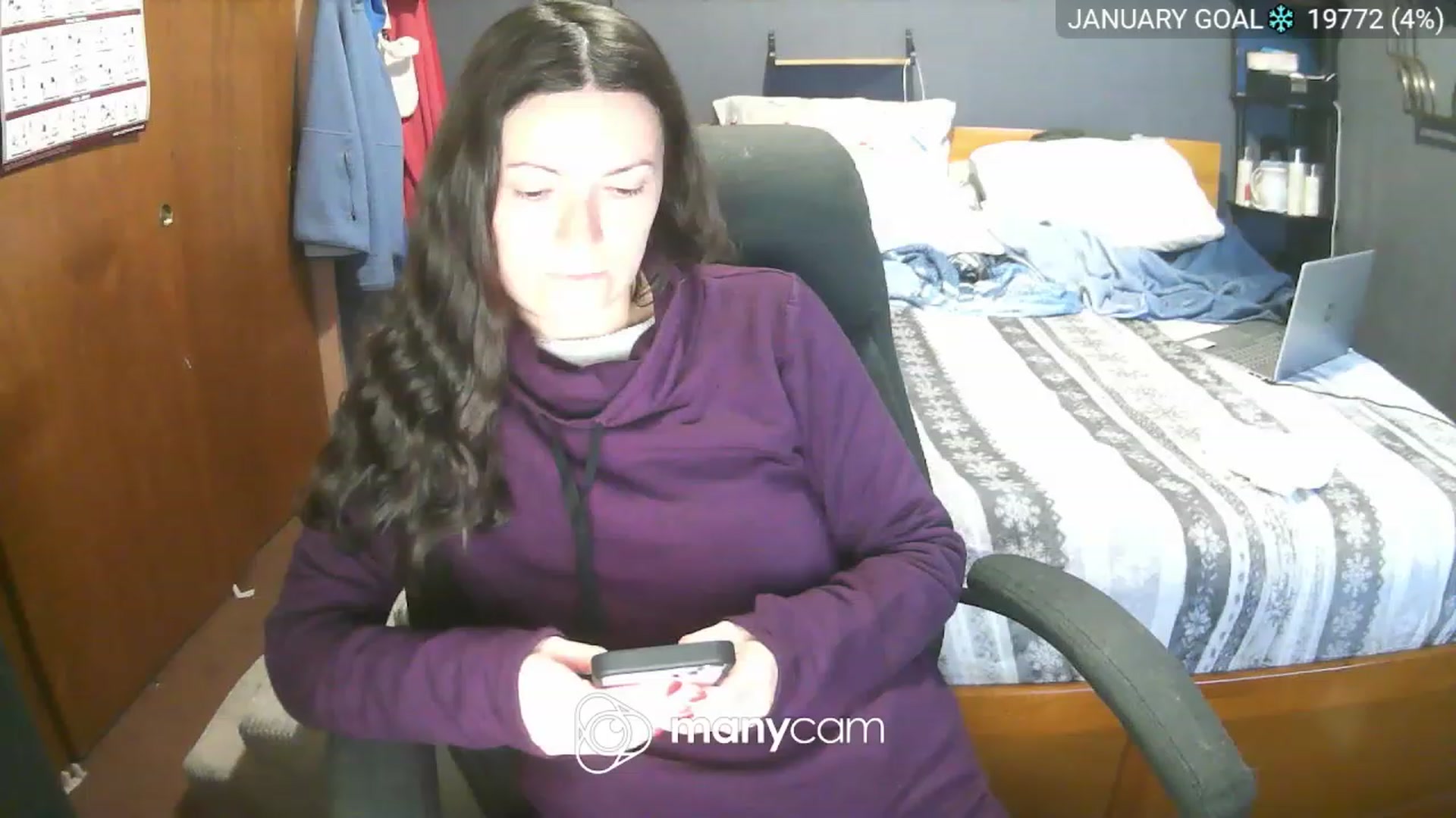 Gallery image thumbnail from BelllaRina's myfreecams stream on, 01/15/2024, 22:14 image 16 of 20