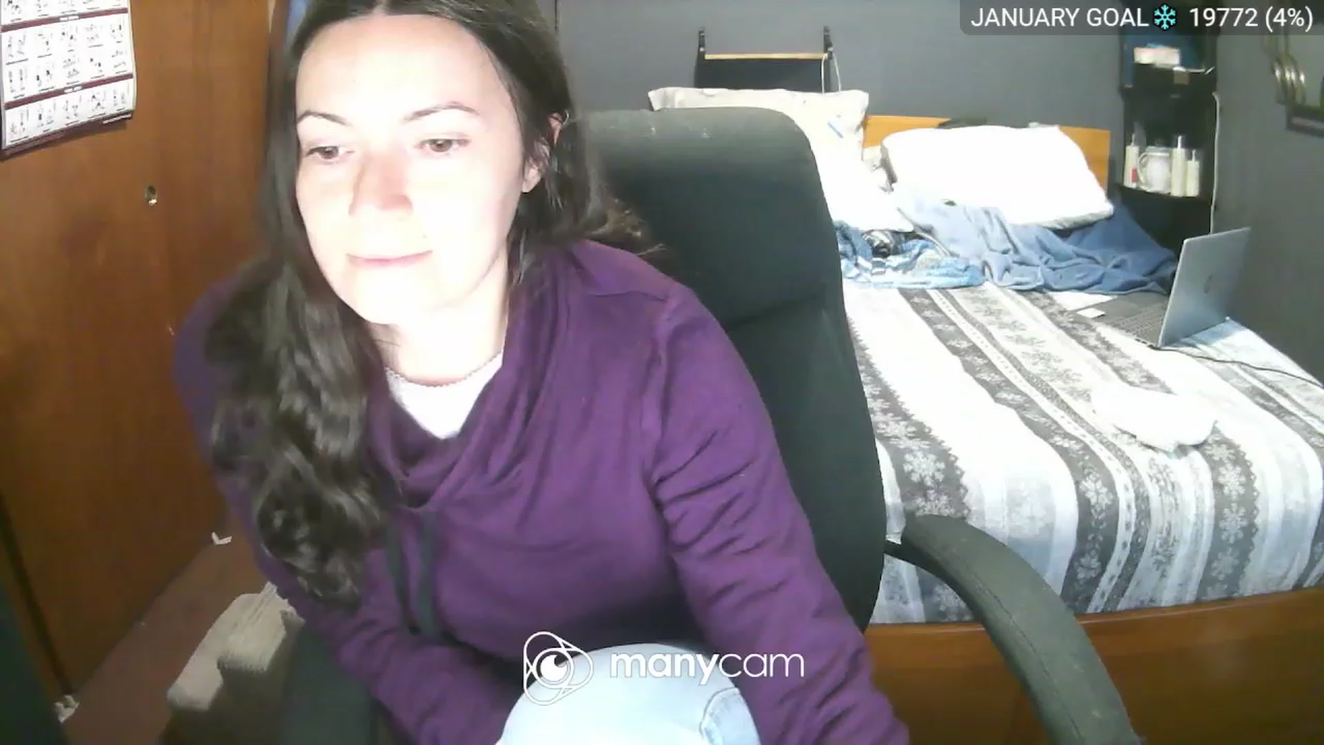 Gallery image thumbnail from BelllaRina's myfreecams stream on, 01/15/2024, 22:14 image 15 of 20