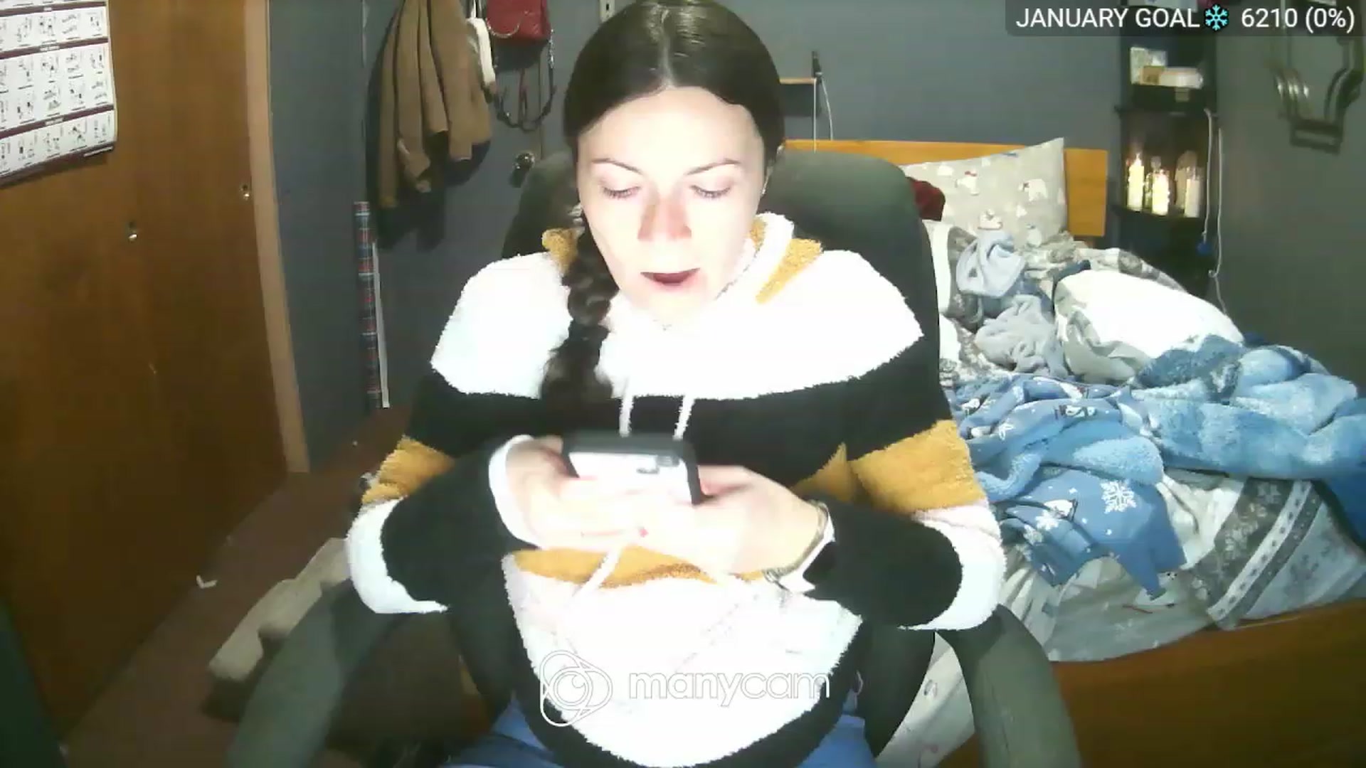 Gallery image thumbnail from BelllaRina's myfreecams stream on, 01/24/2024, 02:09 image 7 of 20