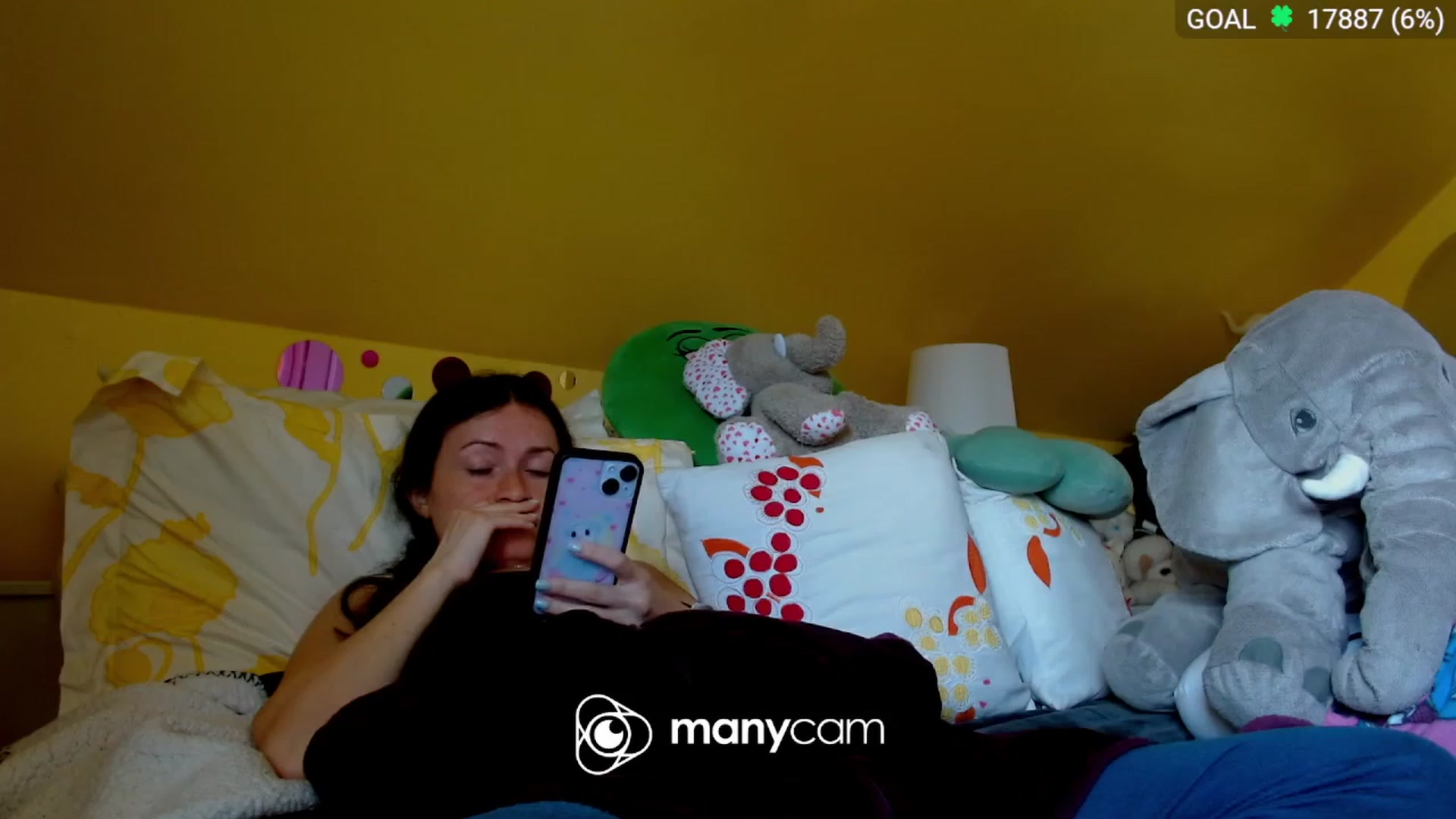 Gallery image thumbnail from BelllaRina's myfreecams stream on, 03/18/2024, 17:58 image 6 of 20