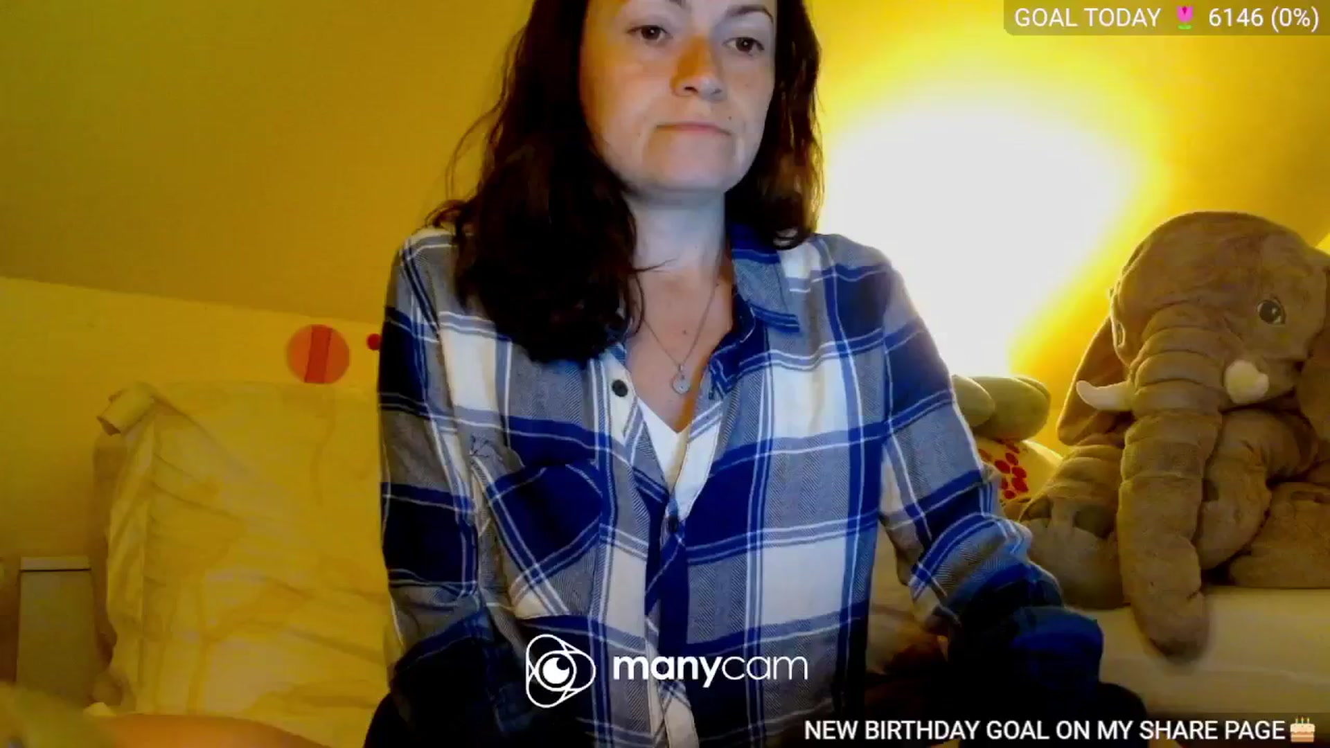 Gallery image thumbnail from BelllaRina's myfreecams stream on, 05/13/2024, 02:10 image 1 of 20