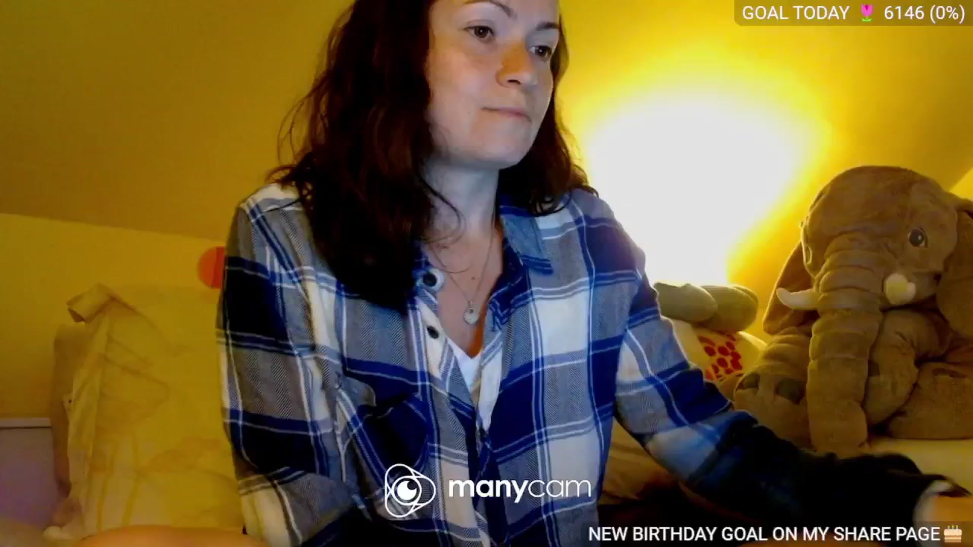 Gallery image thumbnail from BelllaRina's myfreecams stream on, 05/13/2024, 02:10 image 14 of 20