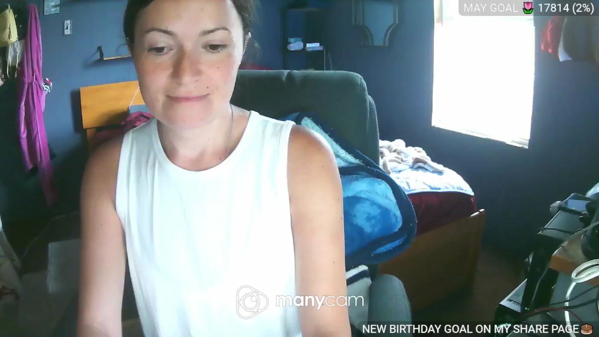 Gallery image thumbnail from BelllaRina's myfreecams stream on, 05/26/2024, 16:21 image 16 of 20
