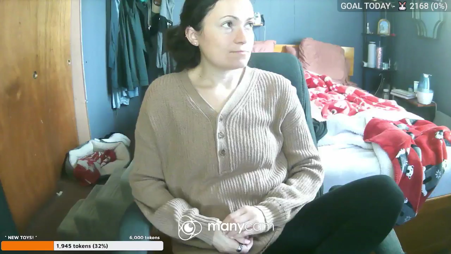 Gallery image thumbnail from BelllaRina's myfreecams stream on, 04/13/2025, 16:55 image 7 of 20