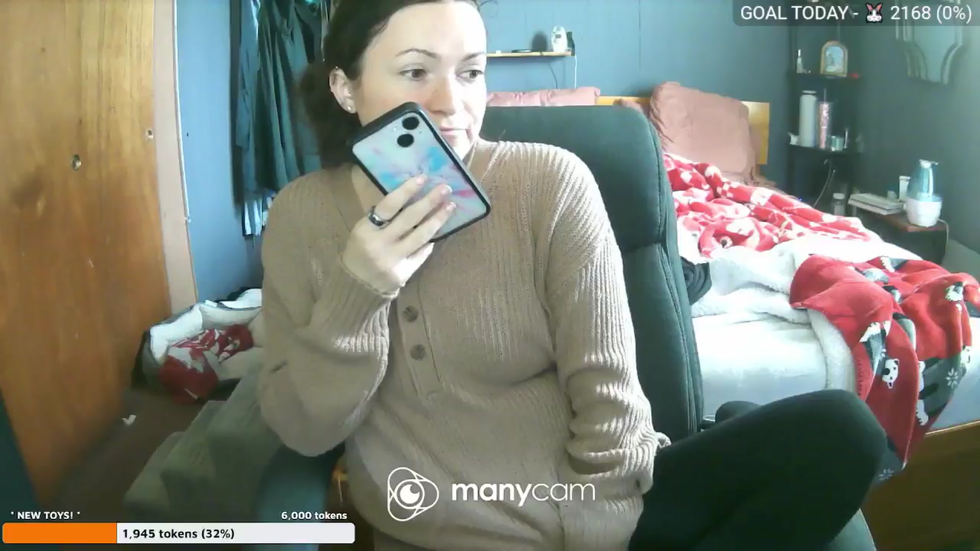 Gallery image thumbnail from BelllaRina's myfreecams stream on, 04/13/2025, 16:55 image 9 of 20
