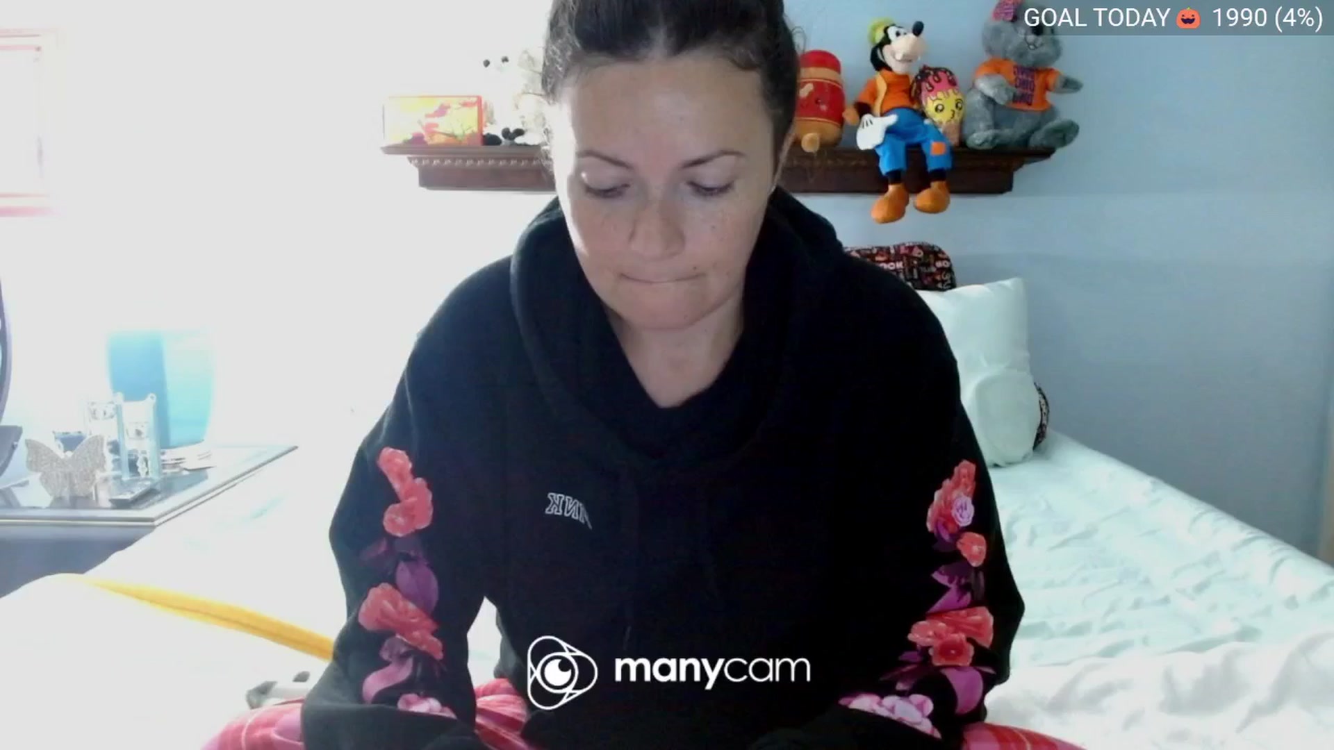 Gallery image thumbnail from BelllaRina's myfreecams stream on, 10/14/2025, 01:08 image 2 of 20