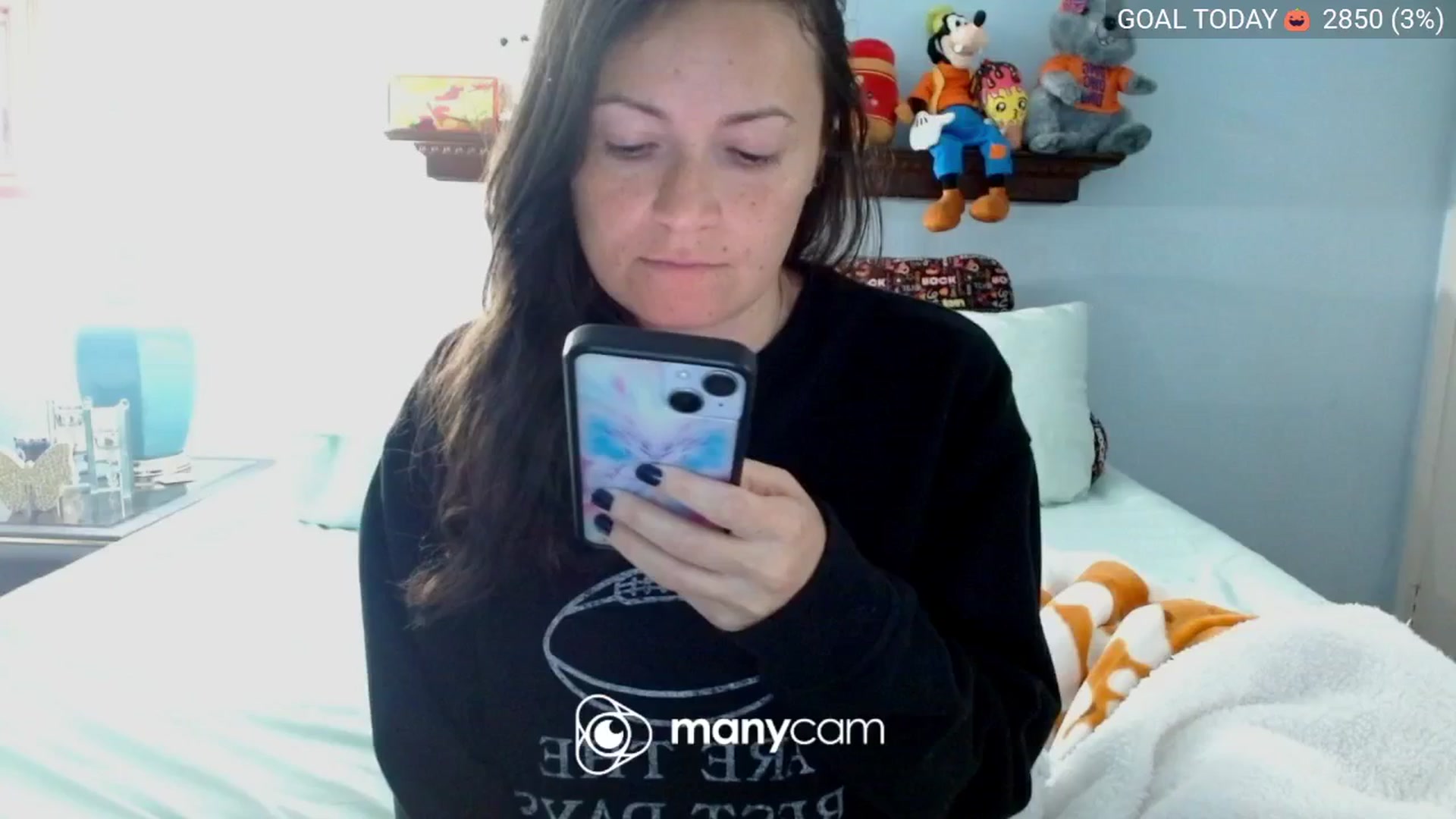 Gallery image thumbnail from BelllaRina's myfreecams stream on, 10/27/2025, 01:09 image 5 of 20